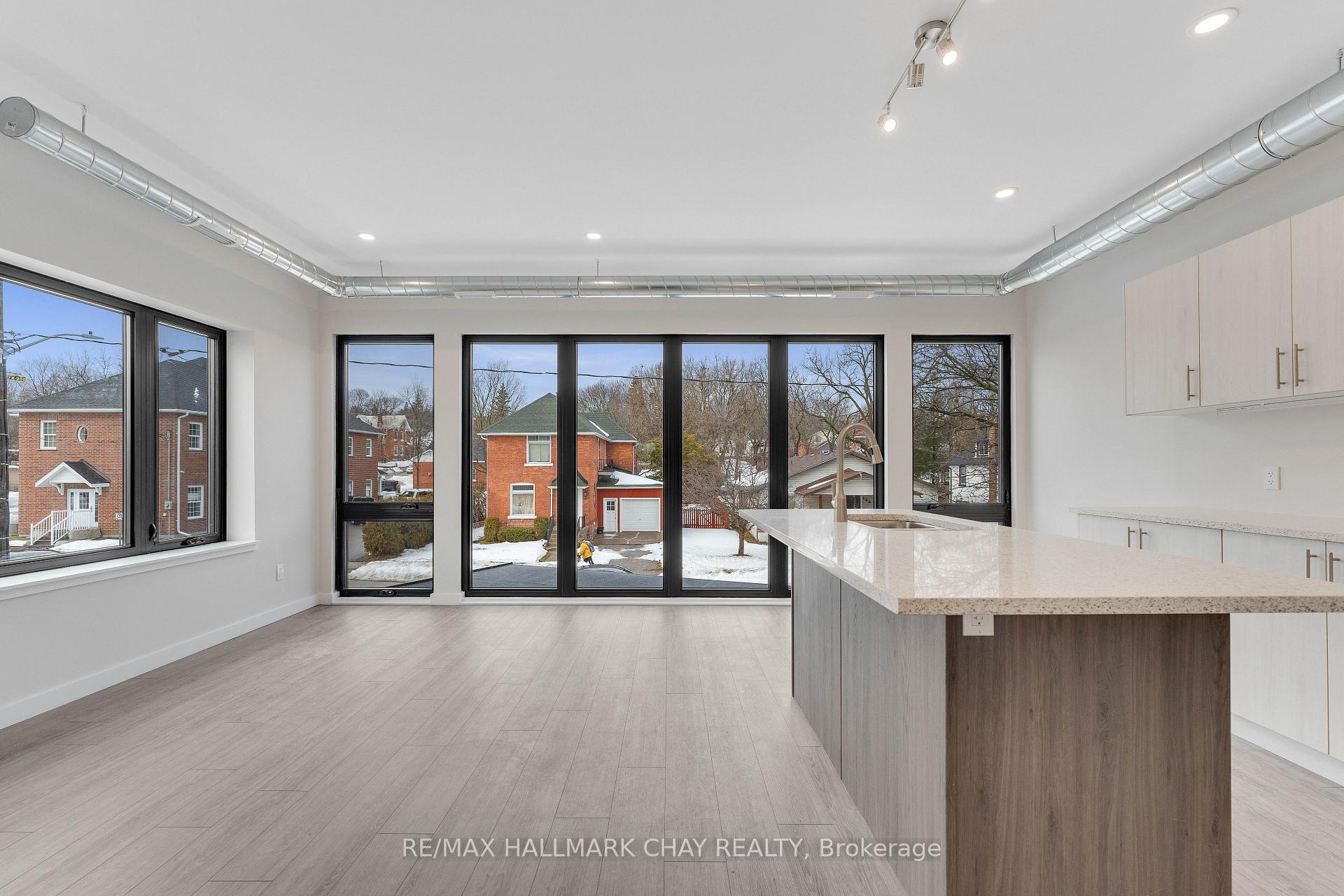 Photo 4 of Unit A, 163 Mary Street, Orillia — HOMEH