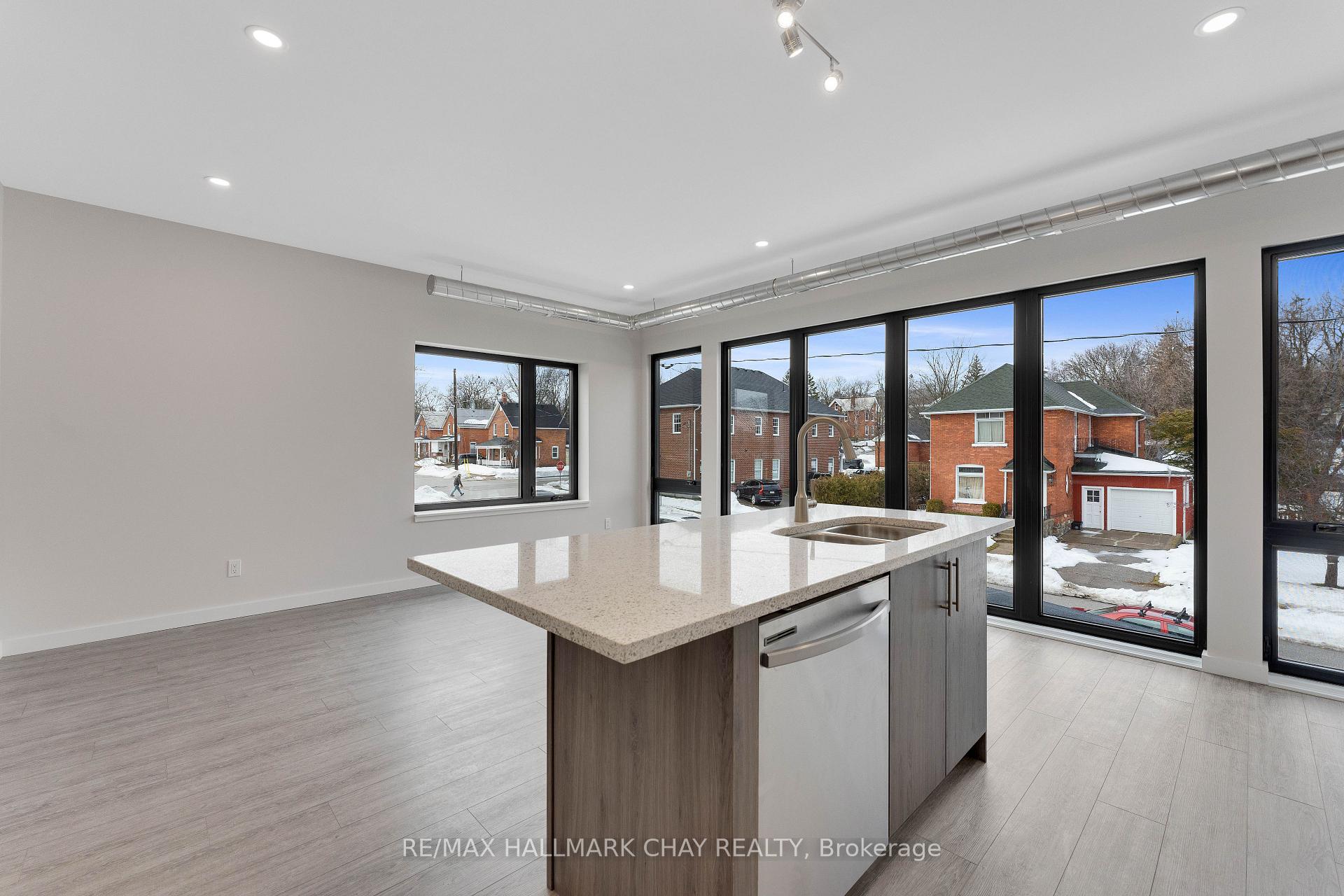 Photo 7 of Unit A, 163 Mary Street, Orillia — HOMEH