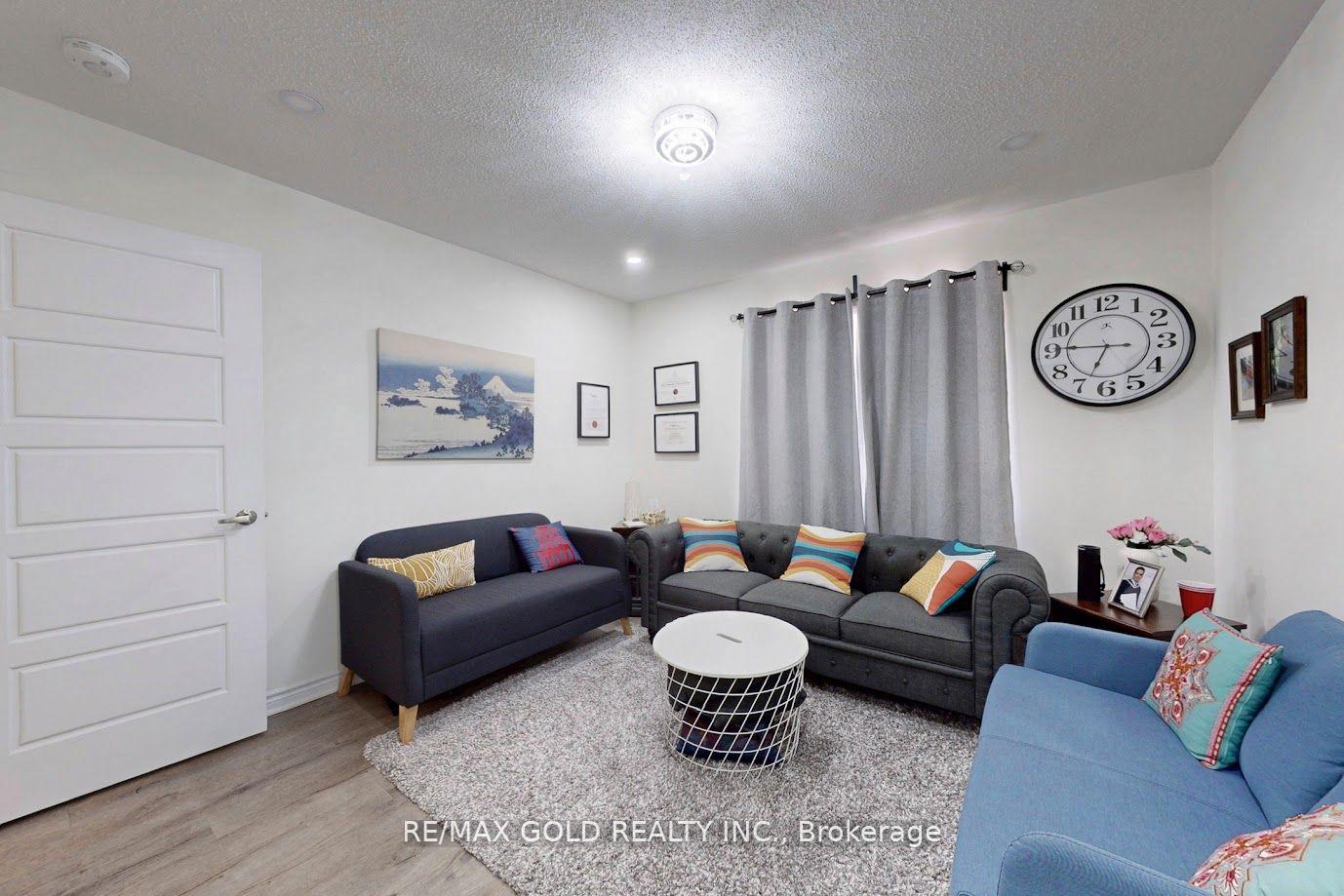 Photo 11 of 1230 Hazel Way, Milton, Cobban — HOMEH