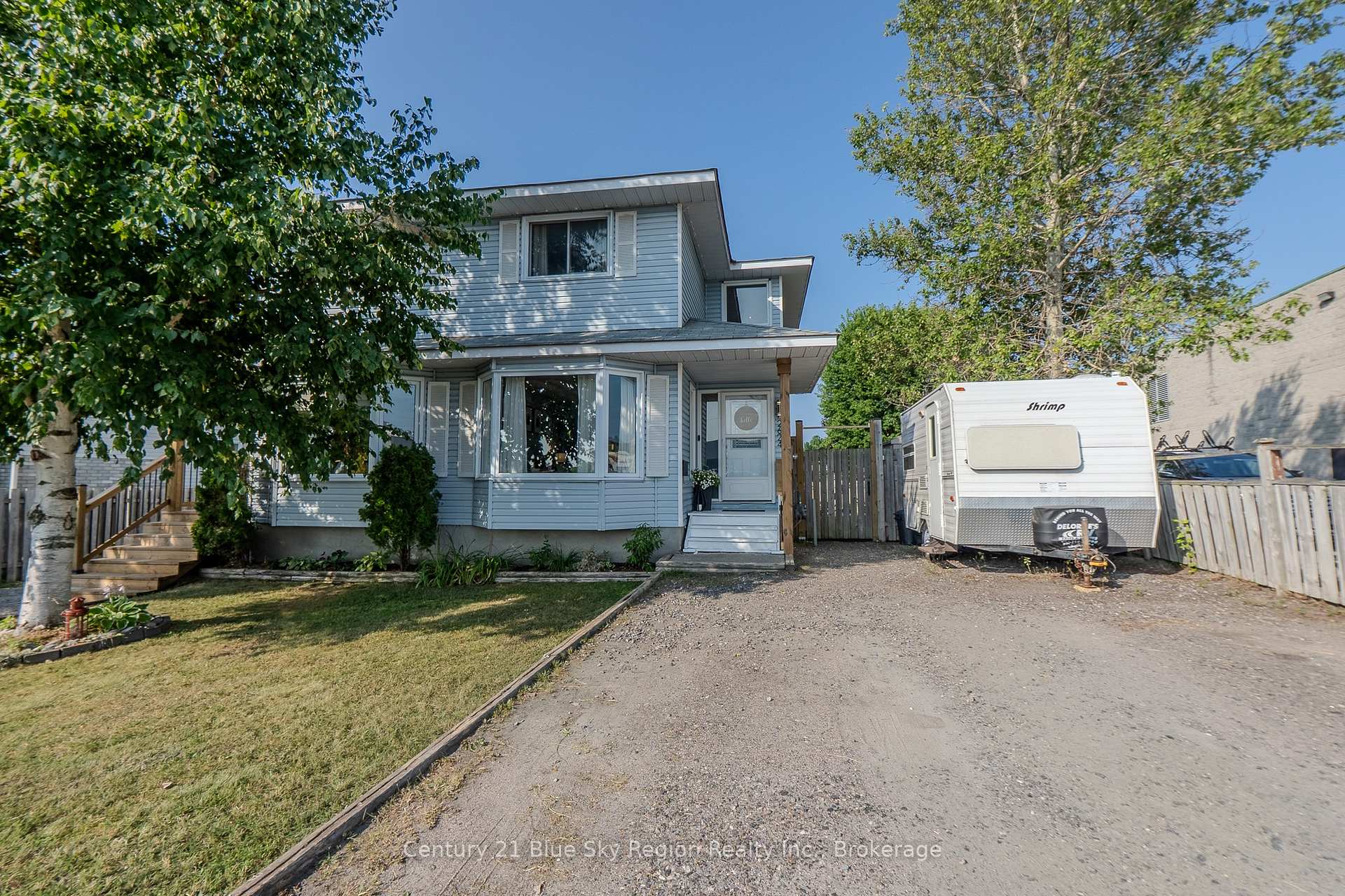 Photo 3 of 2624 Connaught Avenue, North Bay, Birchaven — HOMEH