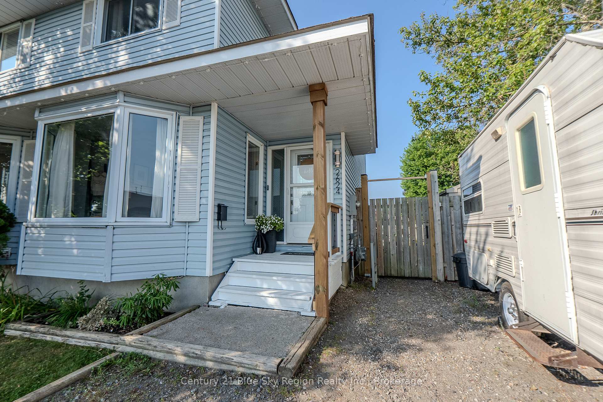 Photo 4 of 2624 Connaught Avenue, North Bay, Birchaven — HOMEH