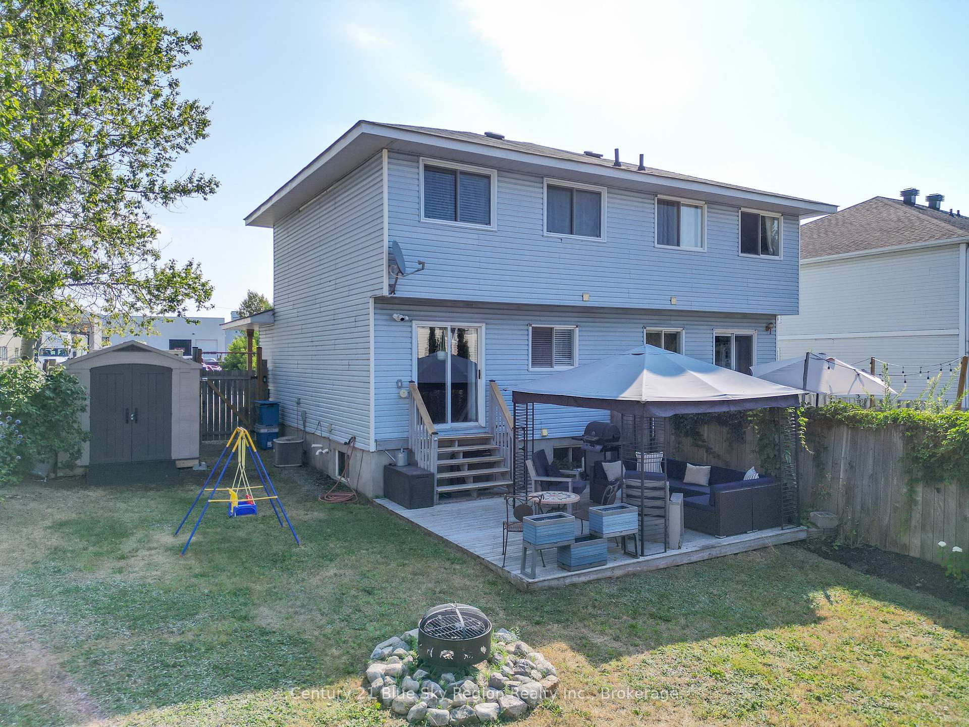 Photo 6 of 2624 Connaught Avenue, North Bay, Birchaven — HOMEH