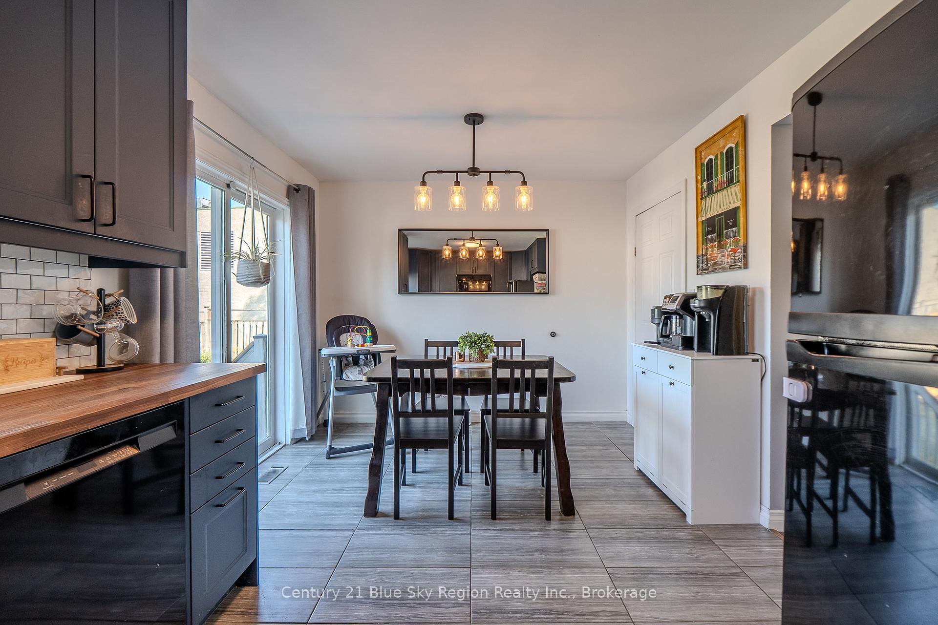 Photo 18 of 2624 Connaught Avenue, North Bay, Birchaven — HOMEH