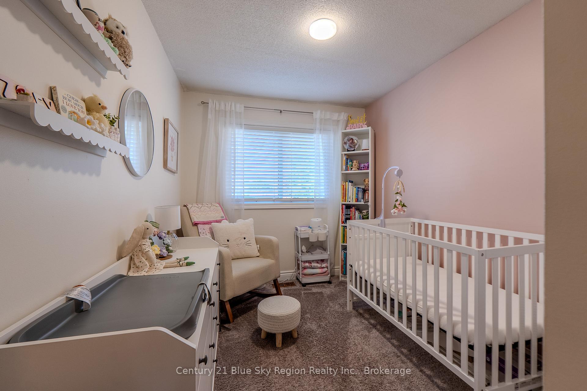 Photo 23 of 2624 Connaught Avenue, North Bay, Birchaven — HOMEH