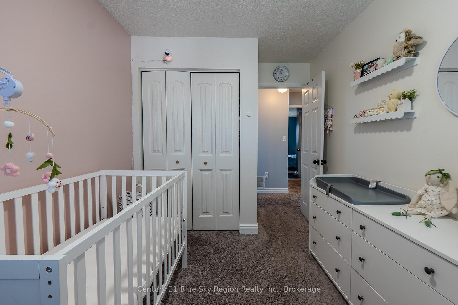 Photo 24 of 2624 Connaught Avenue, North Bay, Birchaven — HOMEH