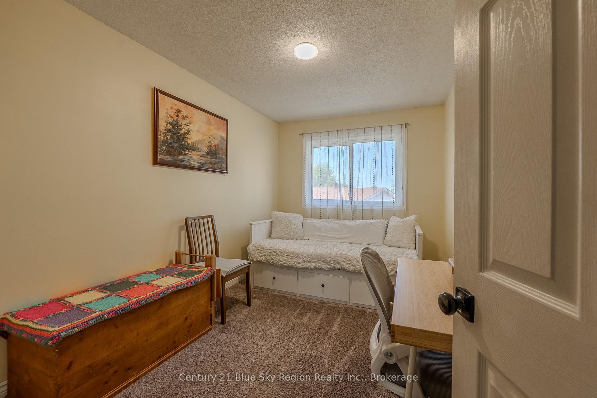 Photo 25 of 2624 Connaught Avenue, North Bay, Birchaven — HOMEH