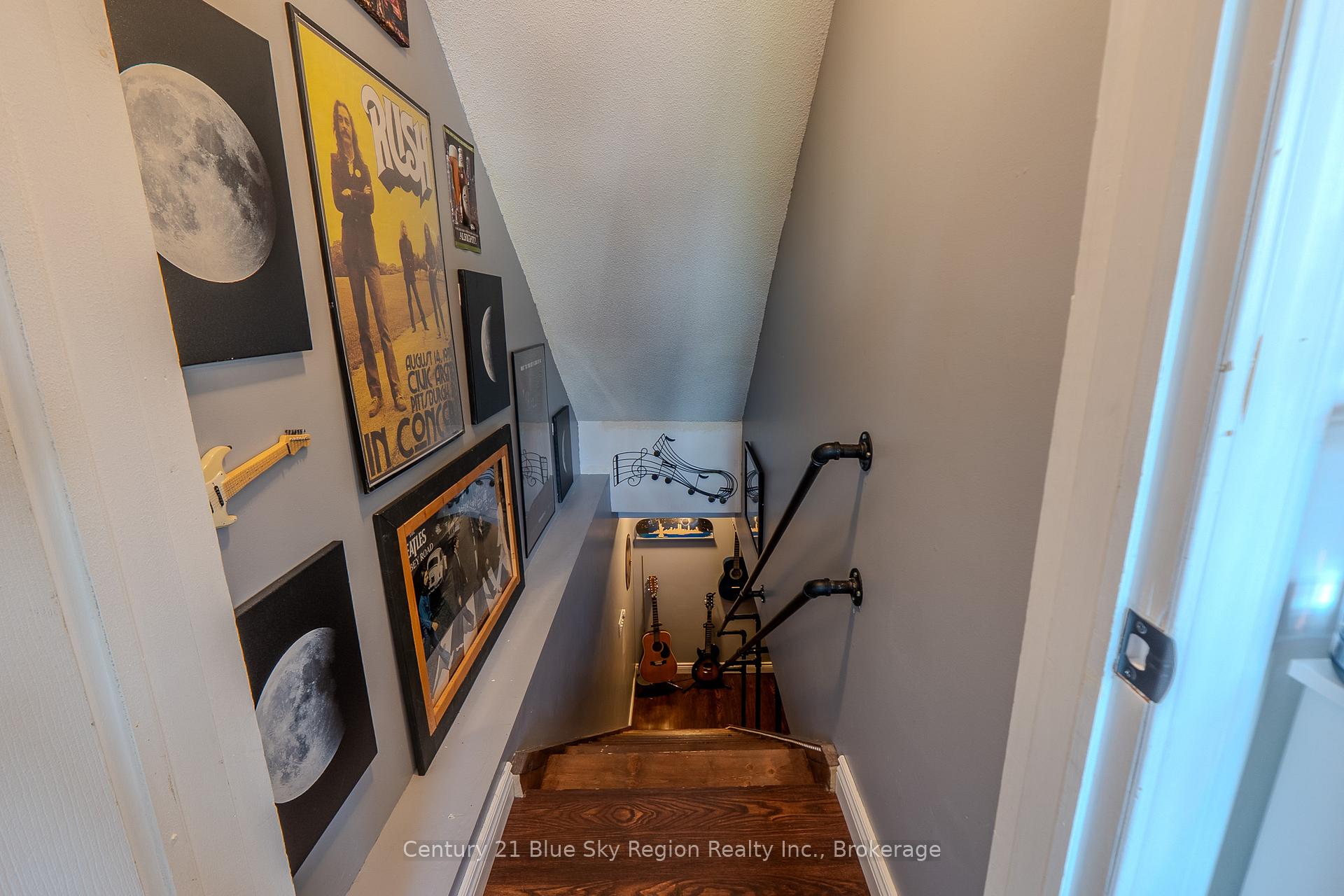 Photo 28 of 2624 Connaught Avenue, North Bay, Birchaven — HOMEH