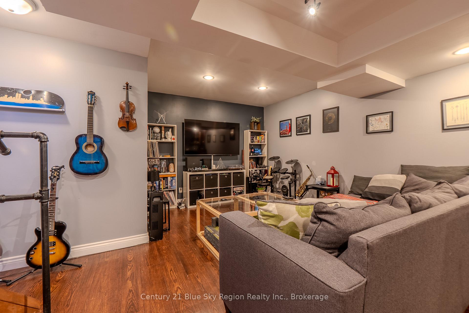 Photo 29 of 2624 Connaught Avenue, North Bay, Birchaven — HOMEH