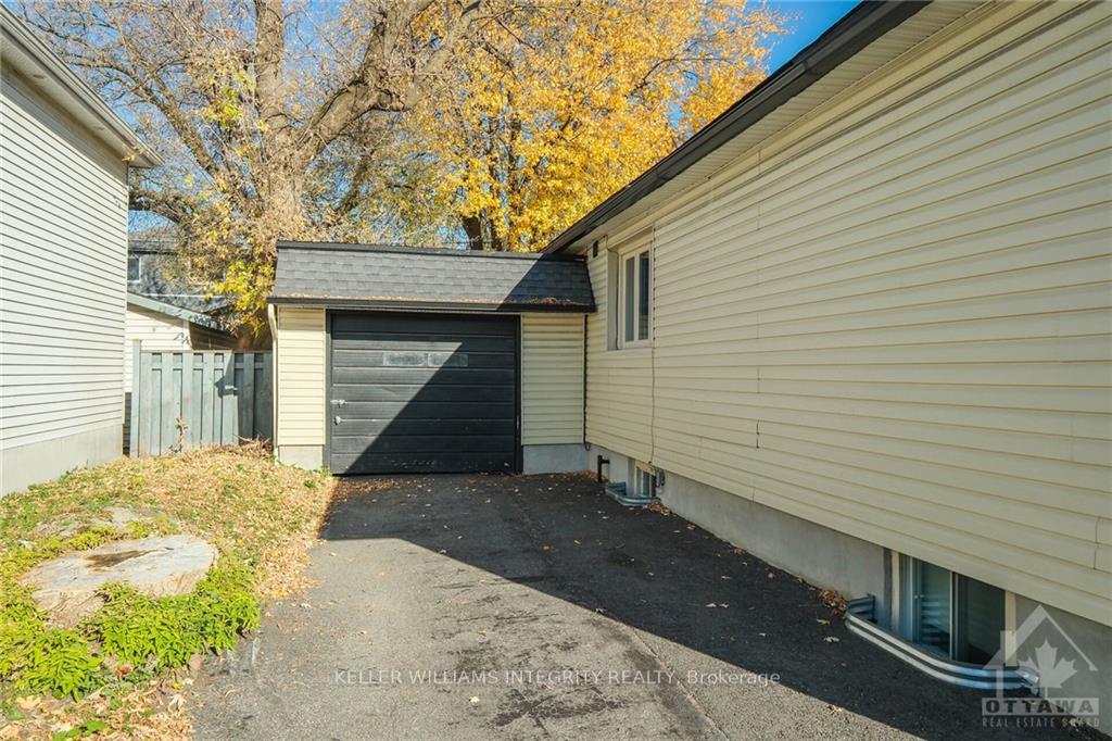 Photo 3 of 155 Glynn Avenue, Ottawa, Overbrook/Castle Heights — HOMEH