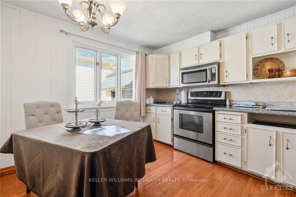 Photo 10 of 155 Glynn Avenue, Ottawa, Overbrook/Castle Heights — HOMEH