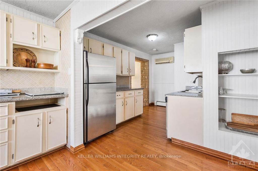 Photo 12 of 155 Glynn Avenue, Ottawa, Overbrook/Castle Heights — HOMEH