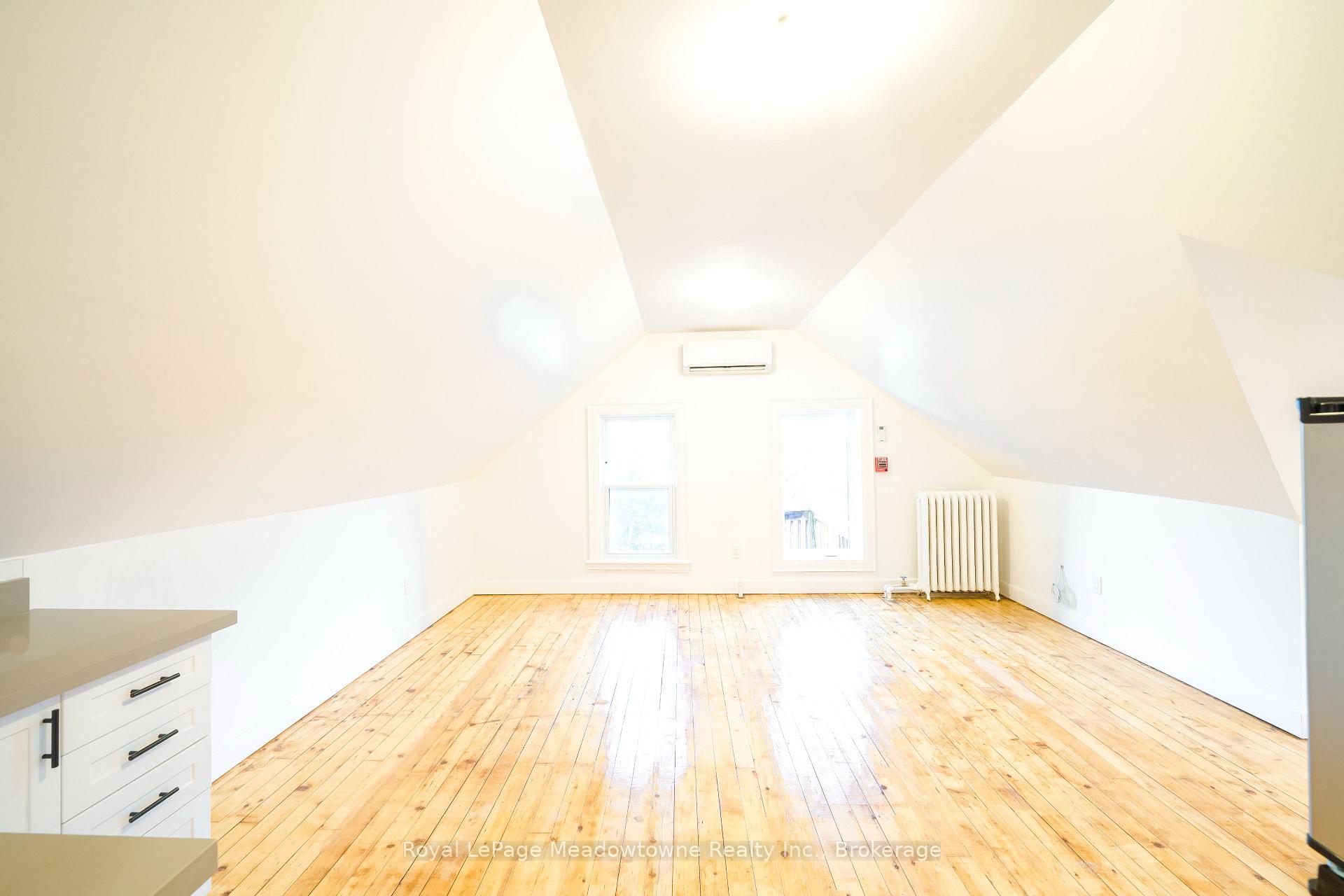 Photo 6 of Unit 3, 358 Main Street E, Milton, Old Milton — HOMEH