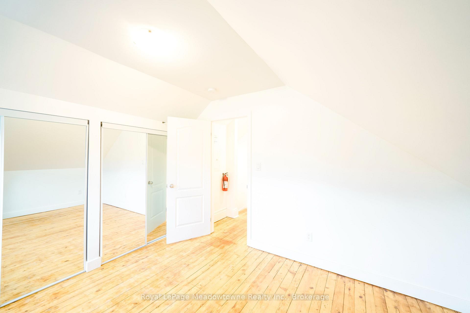 Photo 13 of Unit 3, 358 Main Street E, Milton, Old Milton — HOMEH