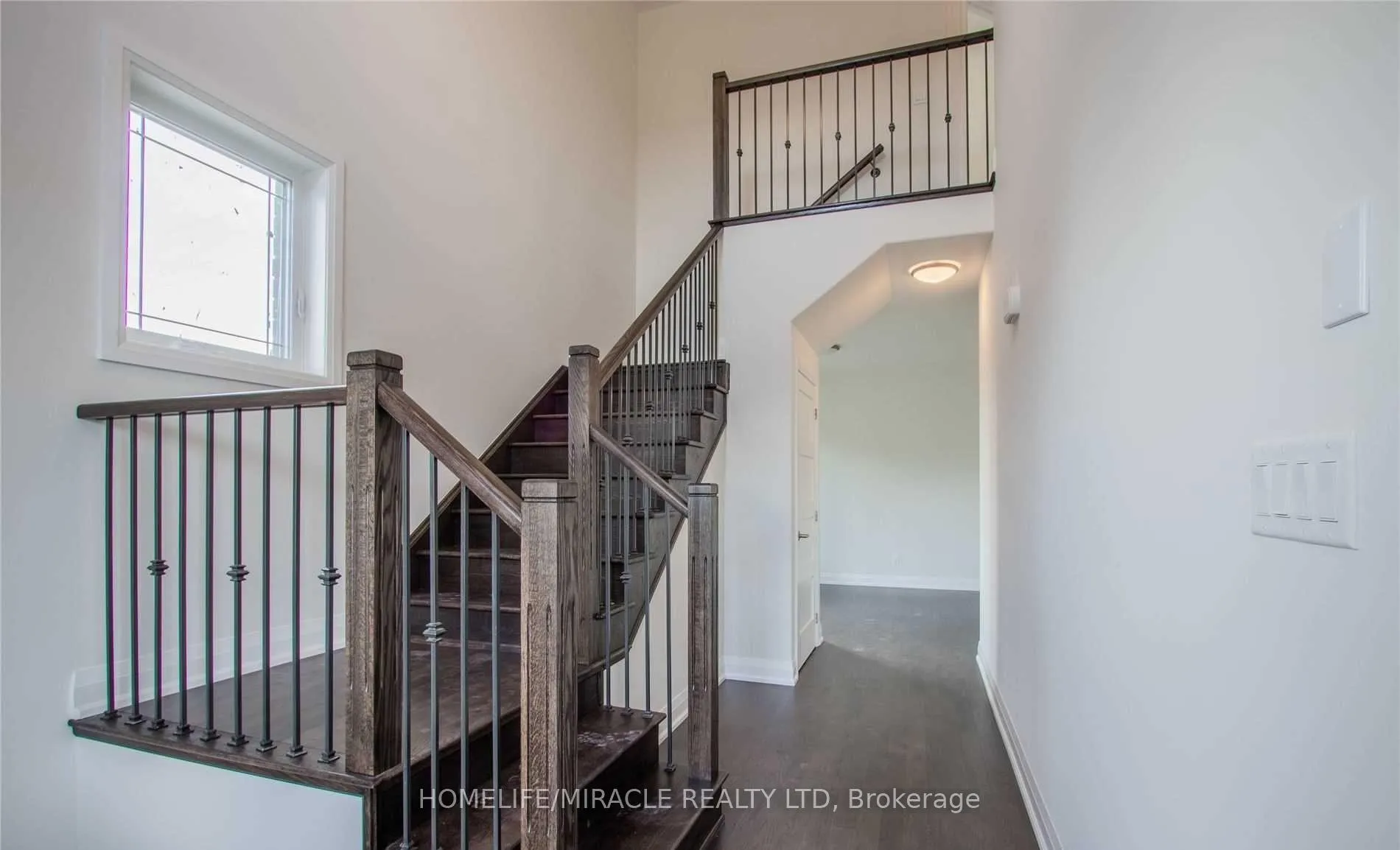 Photo 4 of Unit Upper, 530 Askew Court, Oshawa, Taunton — HOMEH
