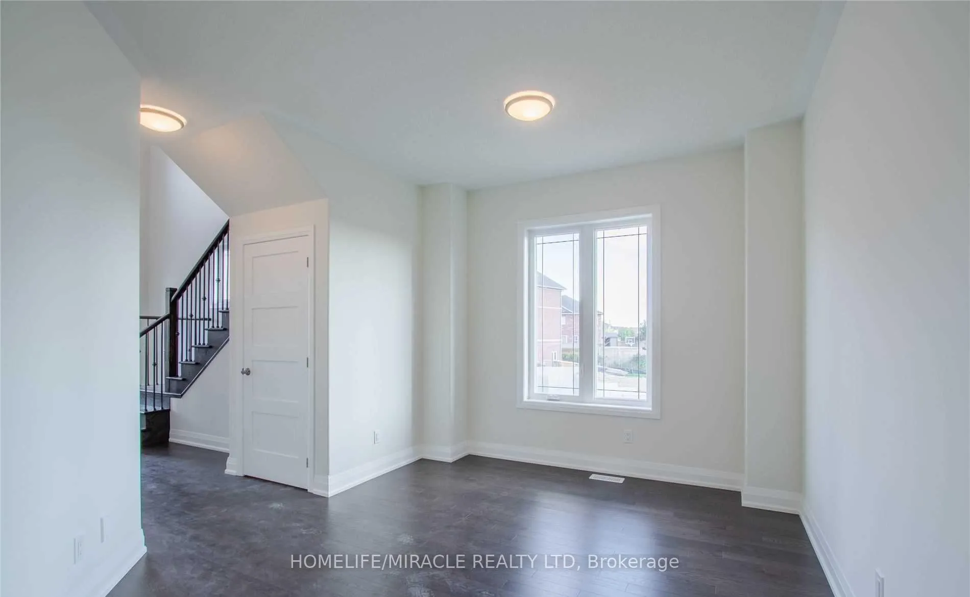 Photo 5 of Unit Upper, 530 Askew Court, Oshawa, Taunton — HOMEH