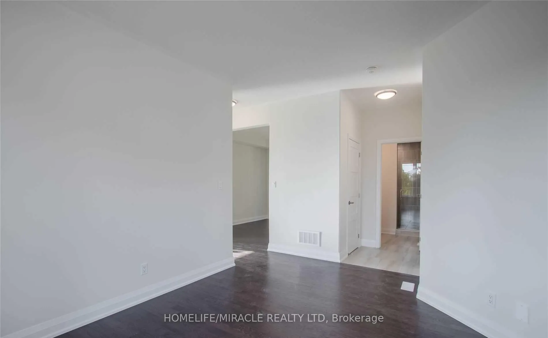 Photo 6 of Unit Upper, 530 Askew Court, Oshawa, Taunton — HOMEH