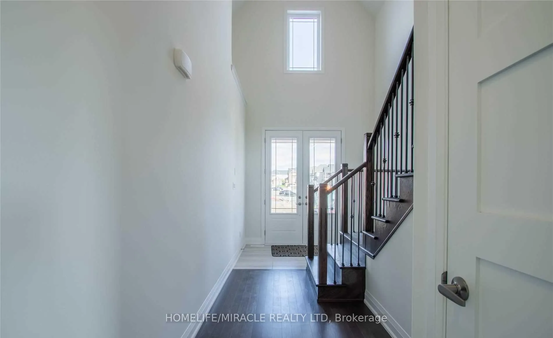 Photo 18 of Unit Upper, 530 Askew Court, Oshawa, Taunton — HOMEH