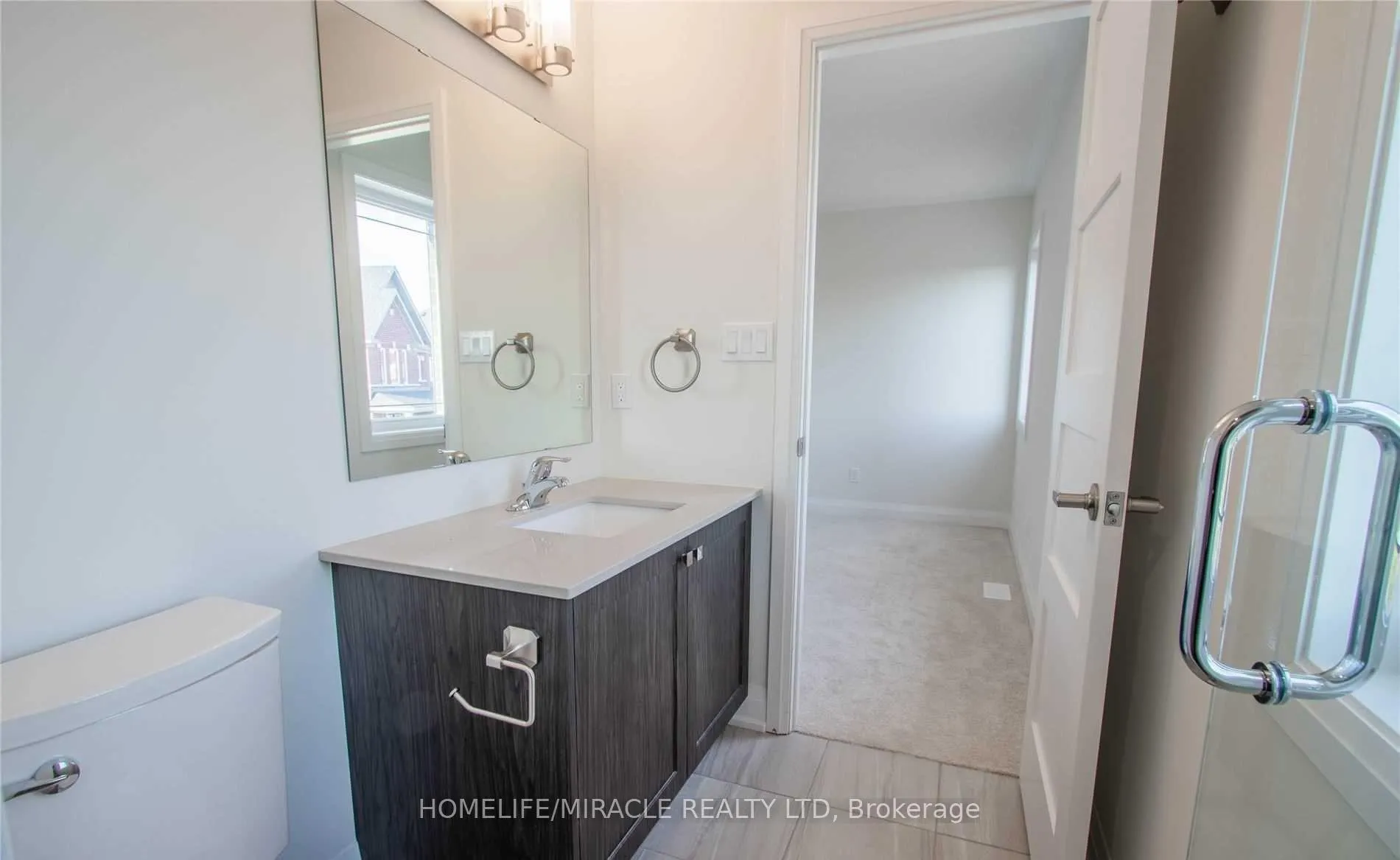 Photo 24 of Unit Upper, 530 Askew Court, Oshawa, Taunton — HOMEH