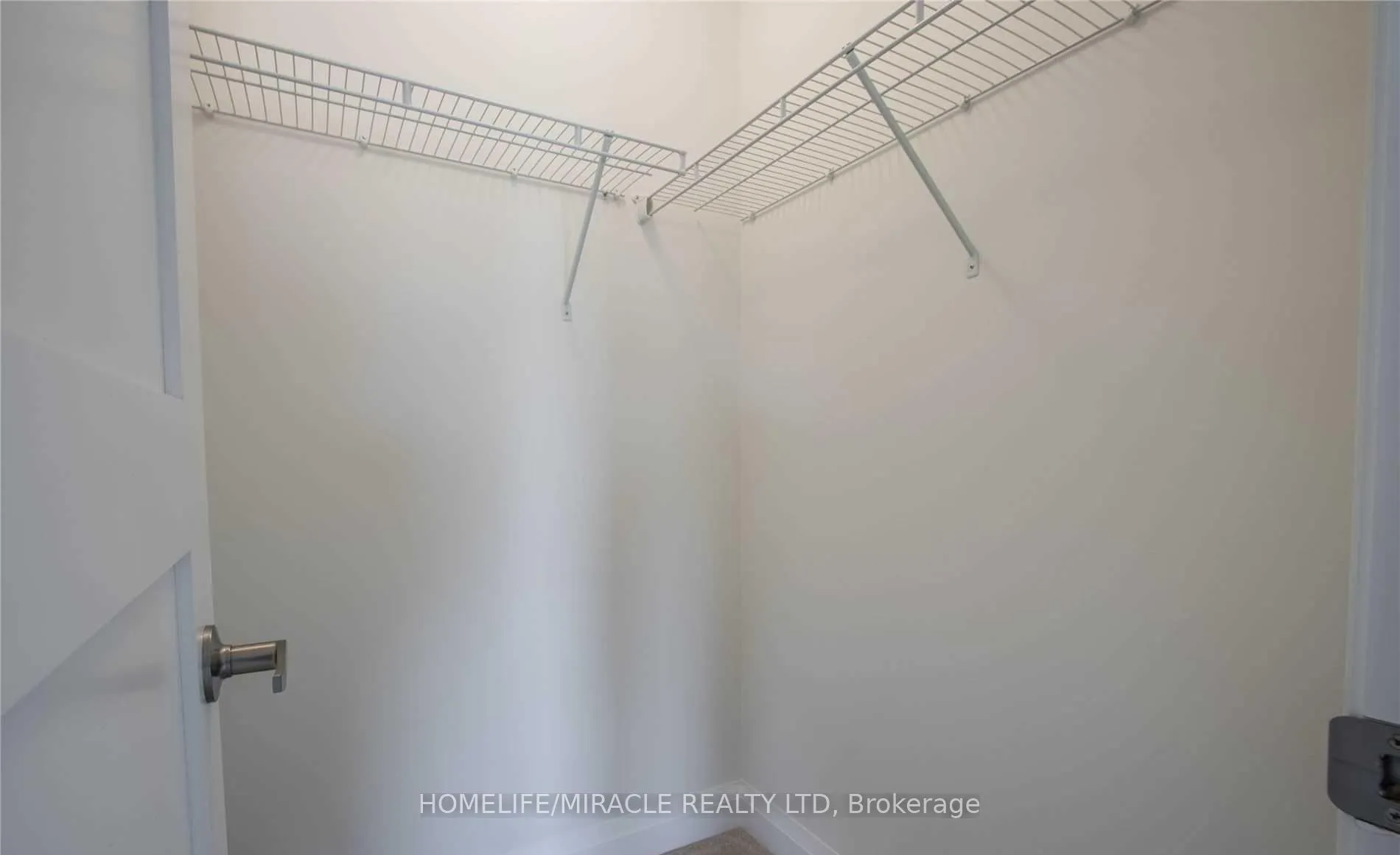 Photo 26 of Unit Upper, 530 Askew Court, Oshawa, Taunton — HOMEH