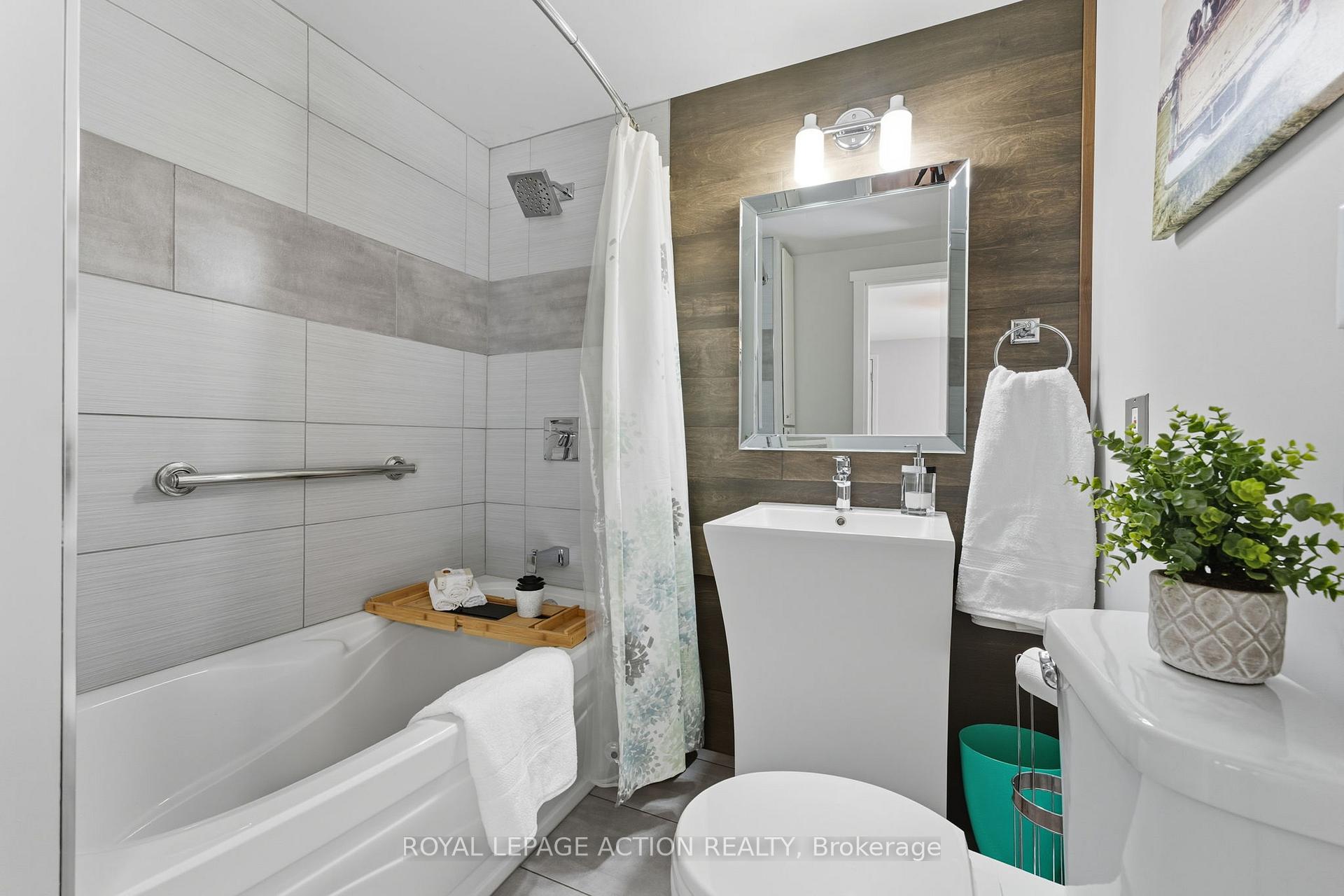 Photo 17 of 14 Jackson Heights, Norfolk, Port Dover — HOMEH