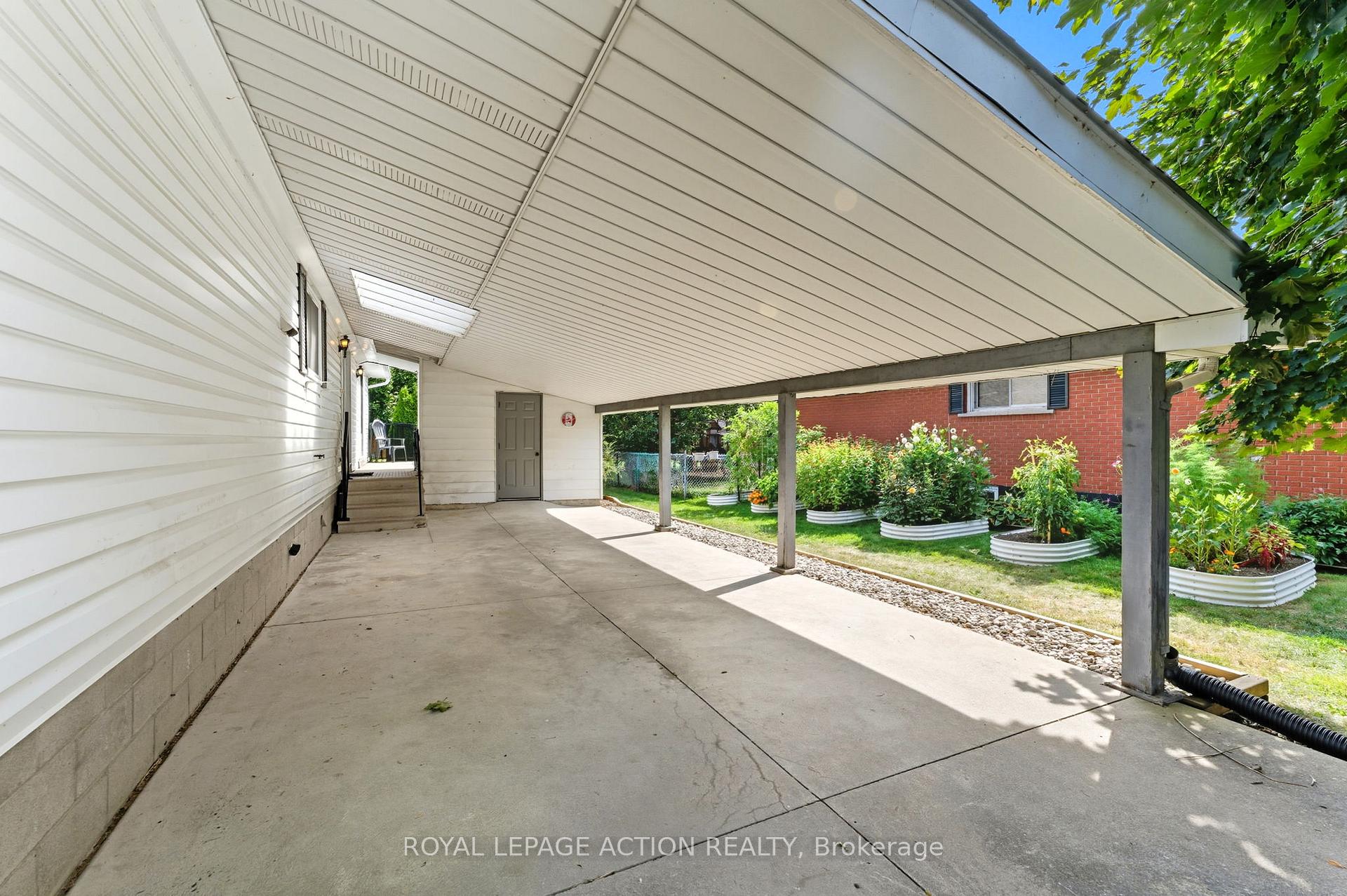Photo 22 of 14 Jackson Heights, Norfolk, Port Dover — HOMEH
