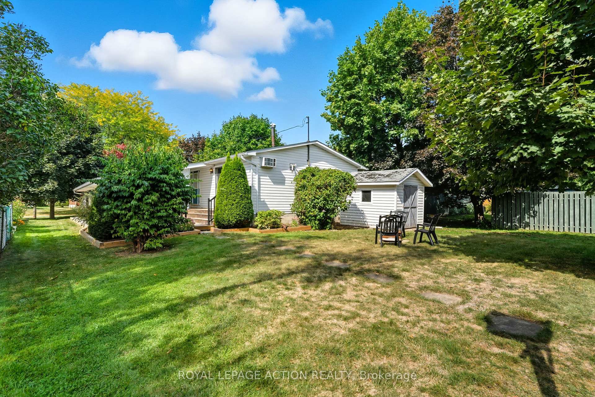 Photo 25 of 14 Jackson Heights, Norfolk, Port Dover — HOMEH
