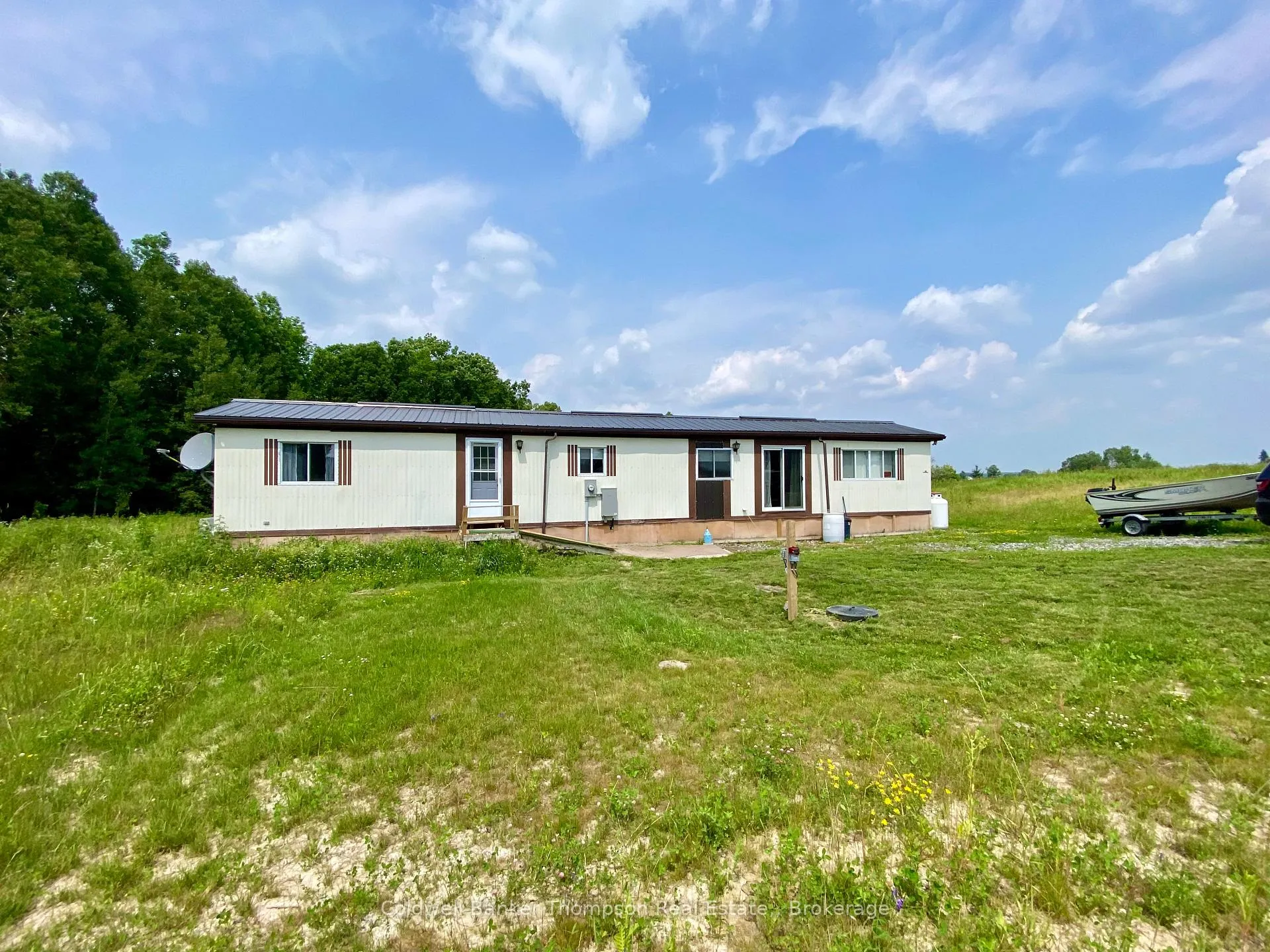 Photo of 28 Hilltop Road S
