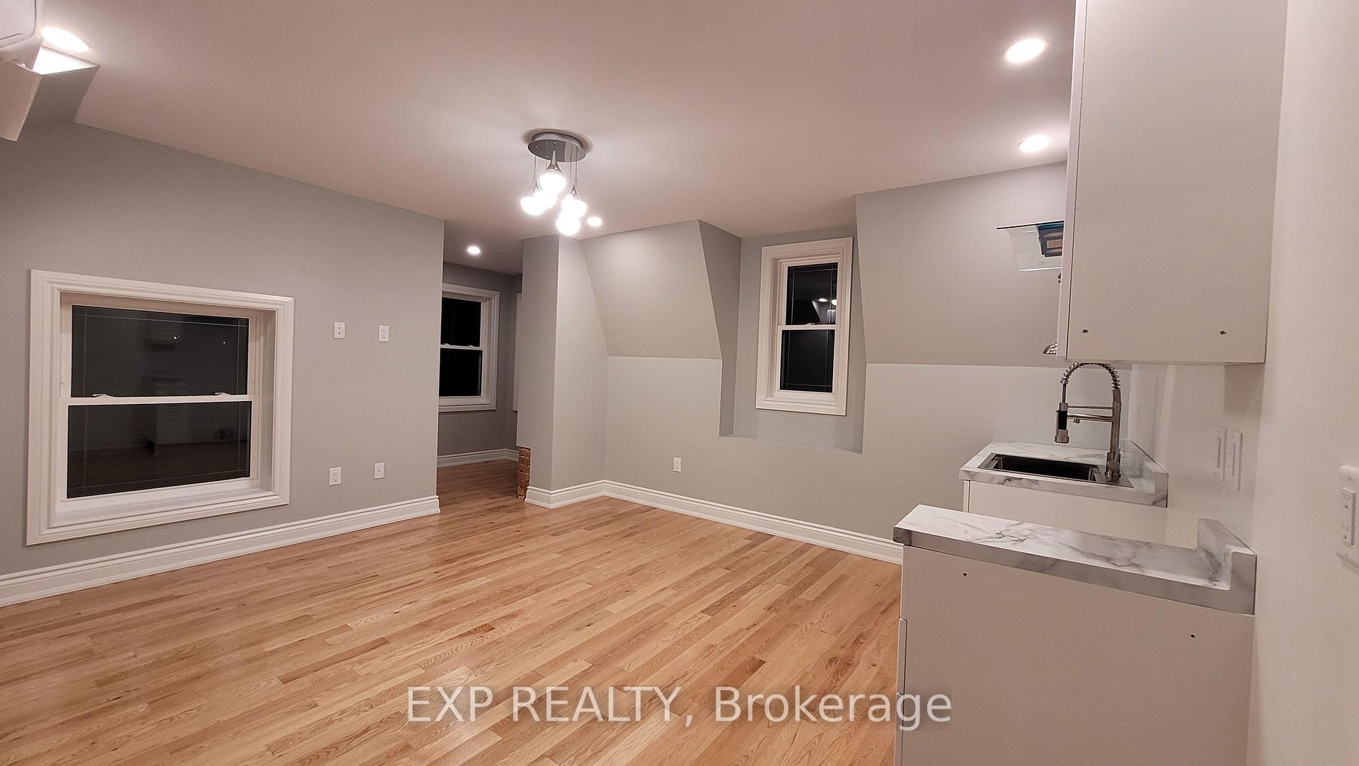 Photo 3 of Unit 301, 157-159 James Street, Ottawa, Ottawa Centre — HOMEH