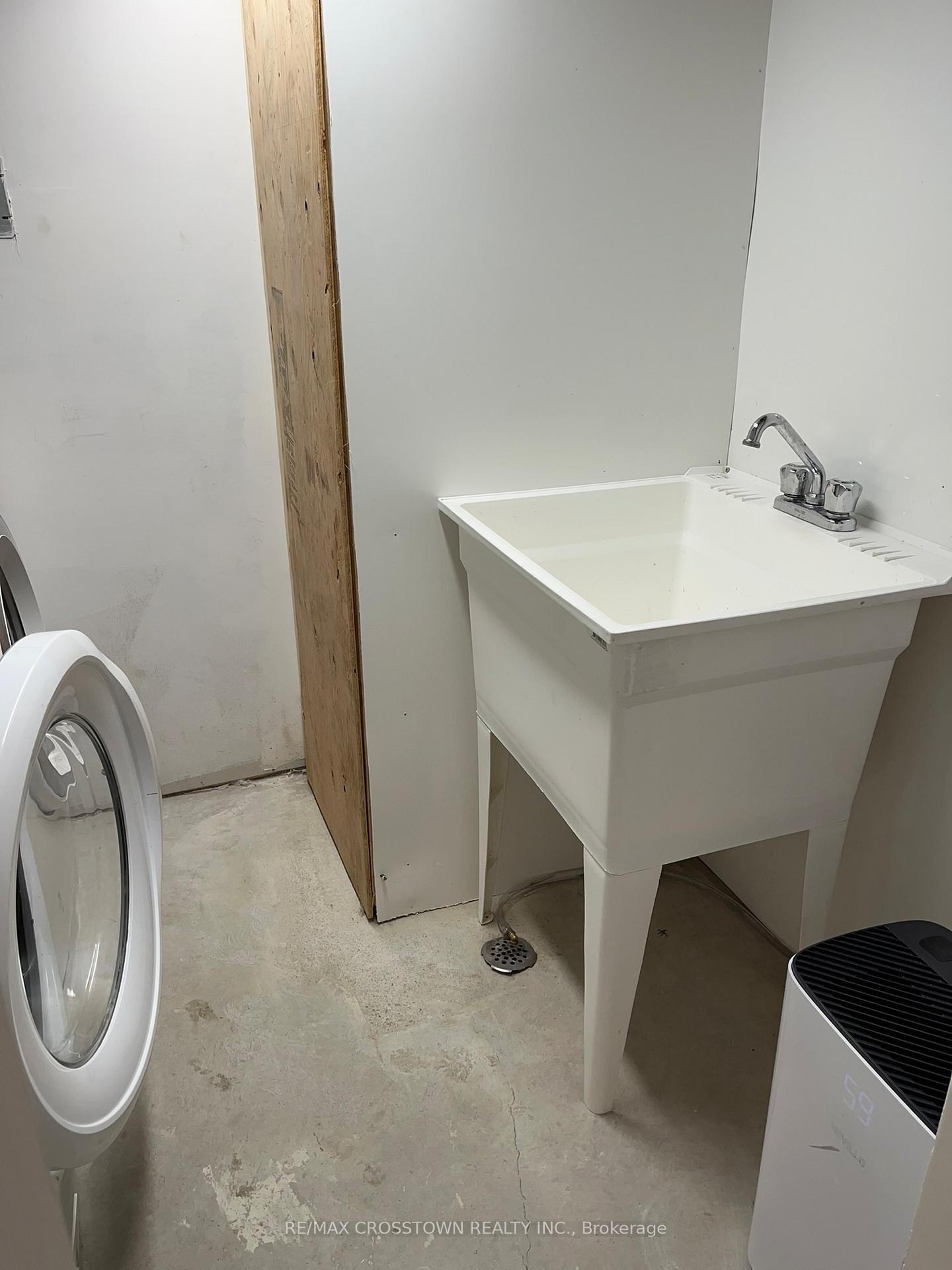 Photo 20 of Unit Lower, 23 Free Drive, Orillia — HOMEH
