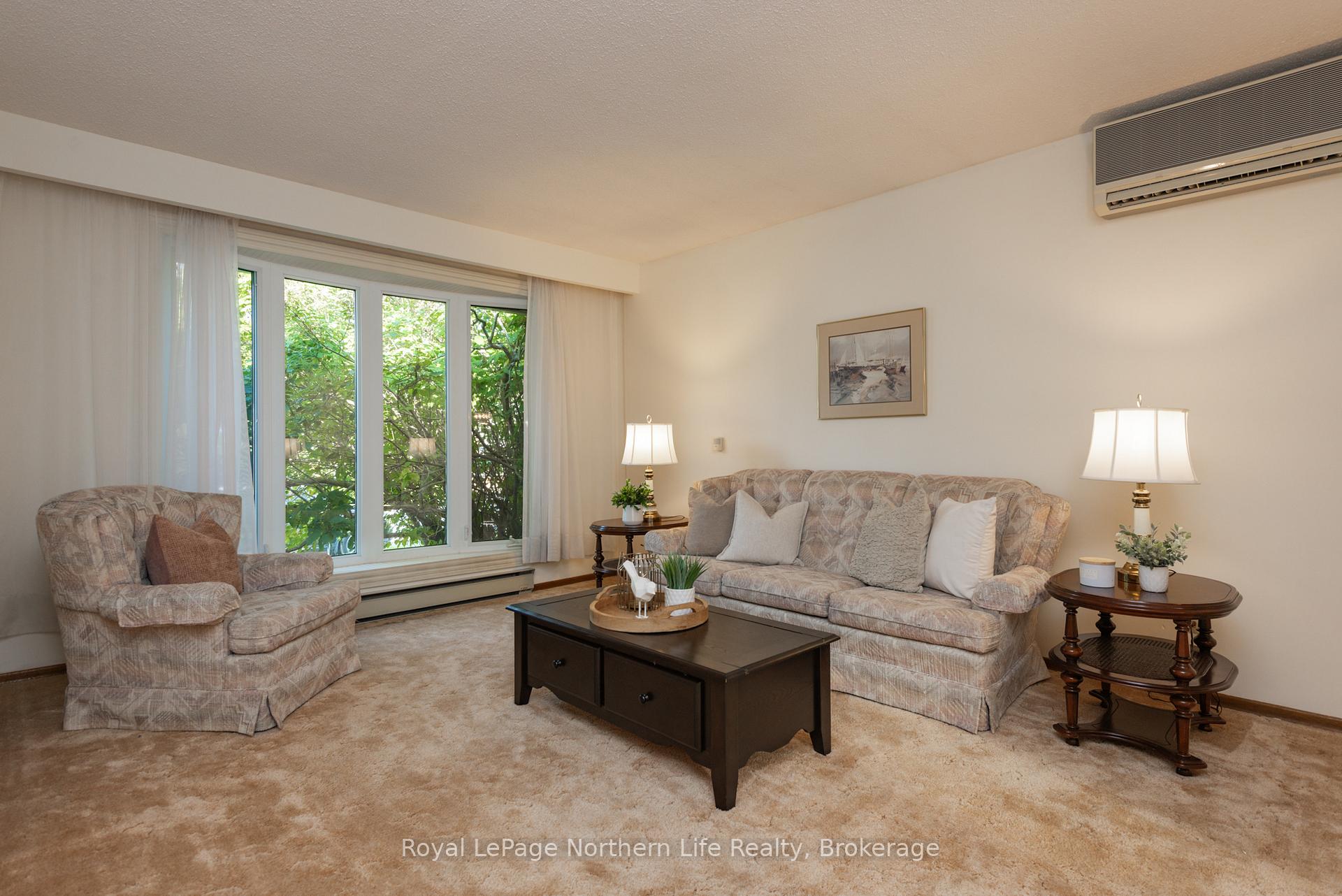 Photo 4 of 627 Hardy Street, North Bay, Central — HOMEH