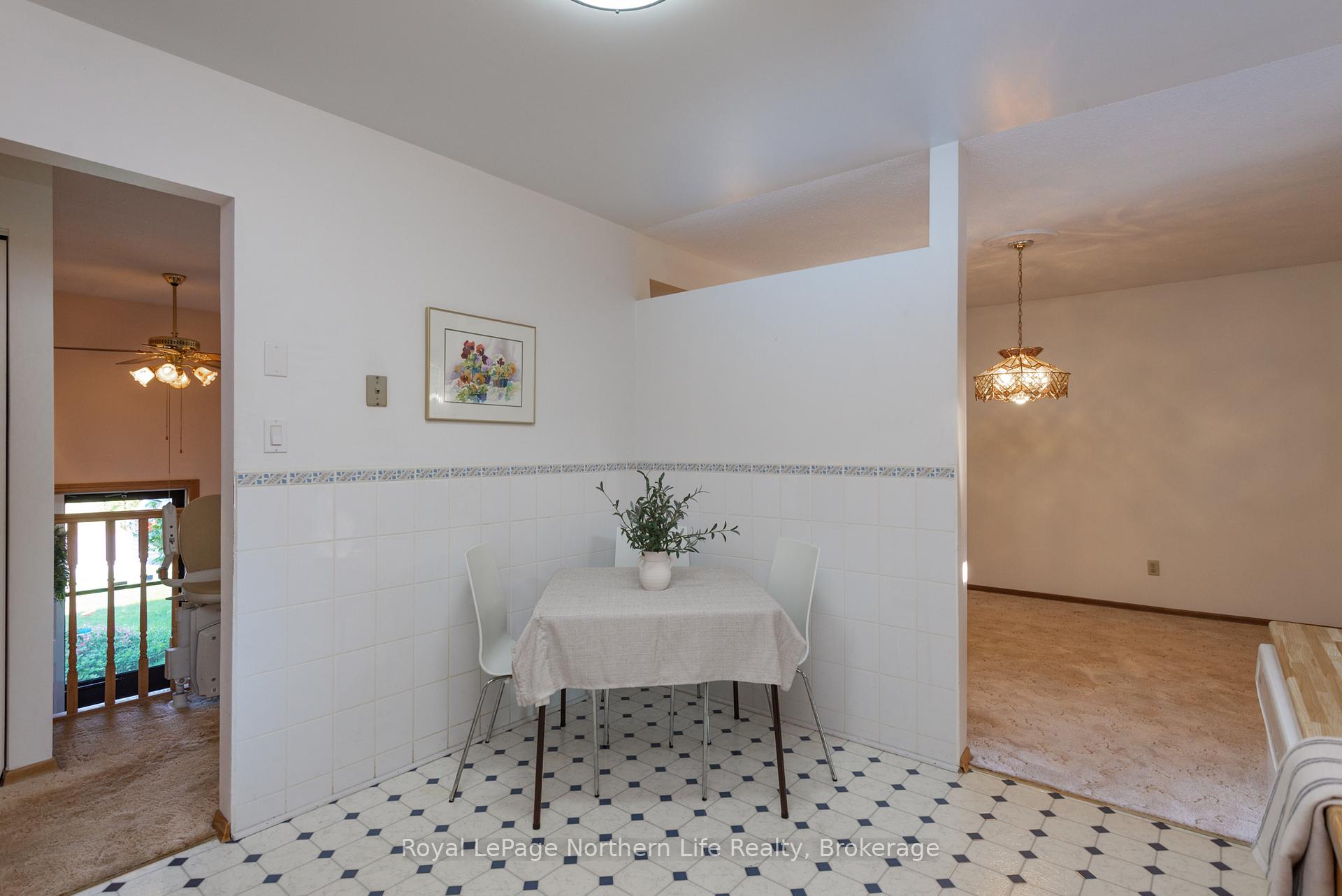 Photo 10 of 627 Hardy Street, North Bay, Central — HOMEH
