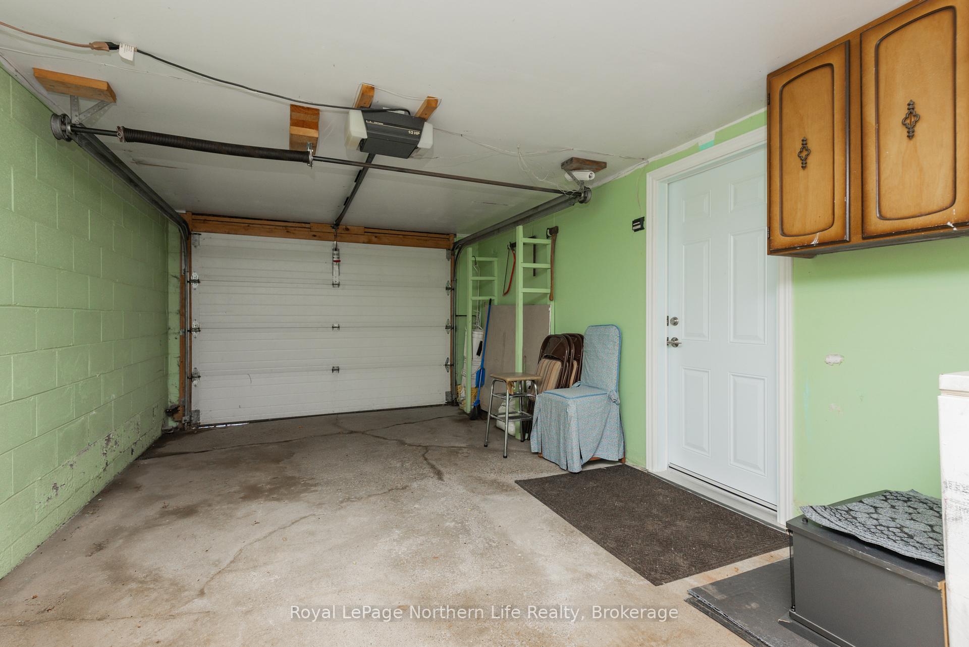 Photo 35 of 627 Hardy Street, North Bay, Central — HOMEH