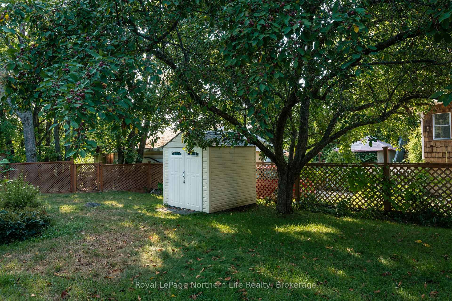 Photo 42 of 627 Hardy Street, North Bay, Central — HOMEH