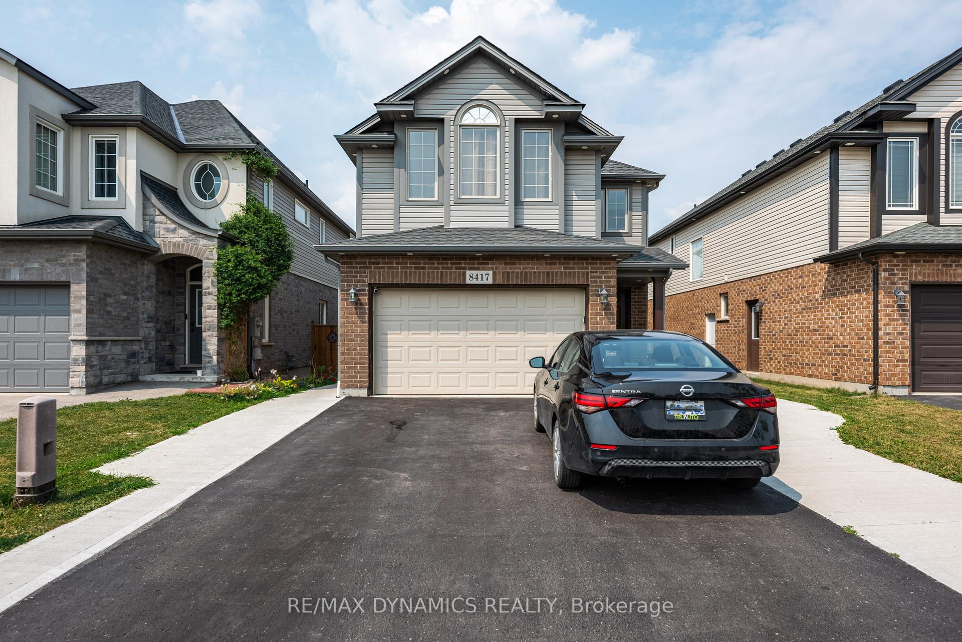 Photo 1 of 8417 Jeffrey Court, Niagara Falls, Forestview — HOMEH