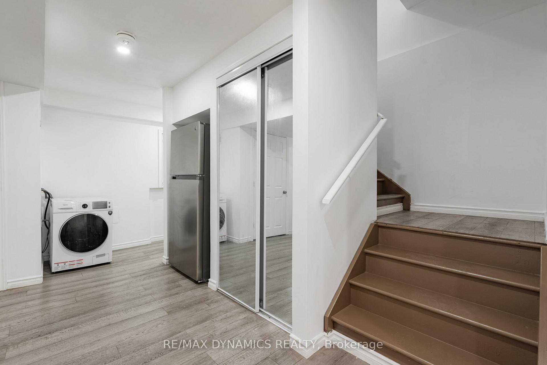 Photo 11 of 8417 Jeffrey Court, Niagara Falls, Forestview — HOMEH