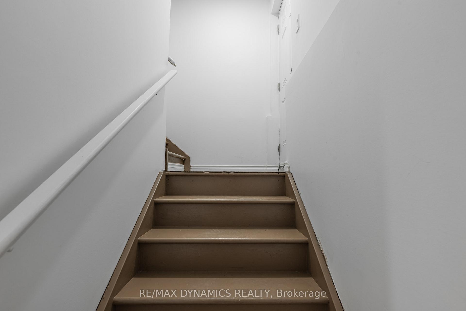 Photo 19 of 8417 Jeffrey Court, Niagara Falls, Forestview — HOMEH
