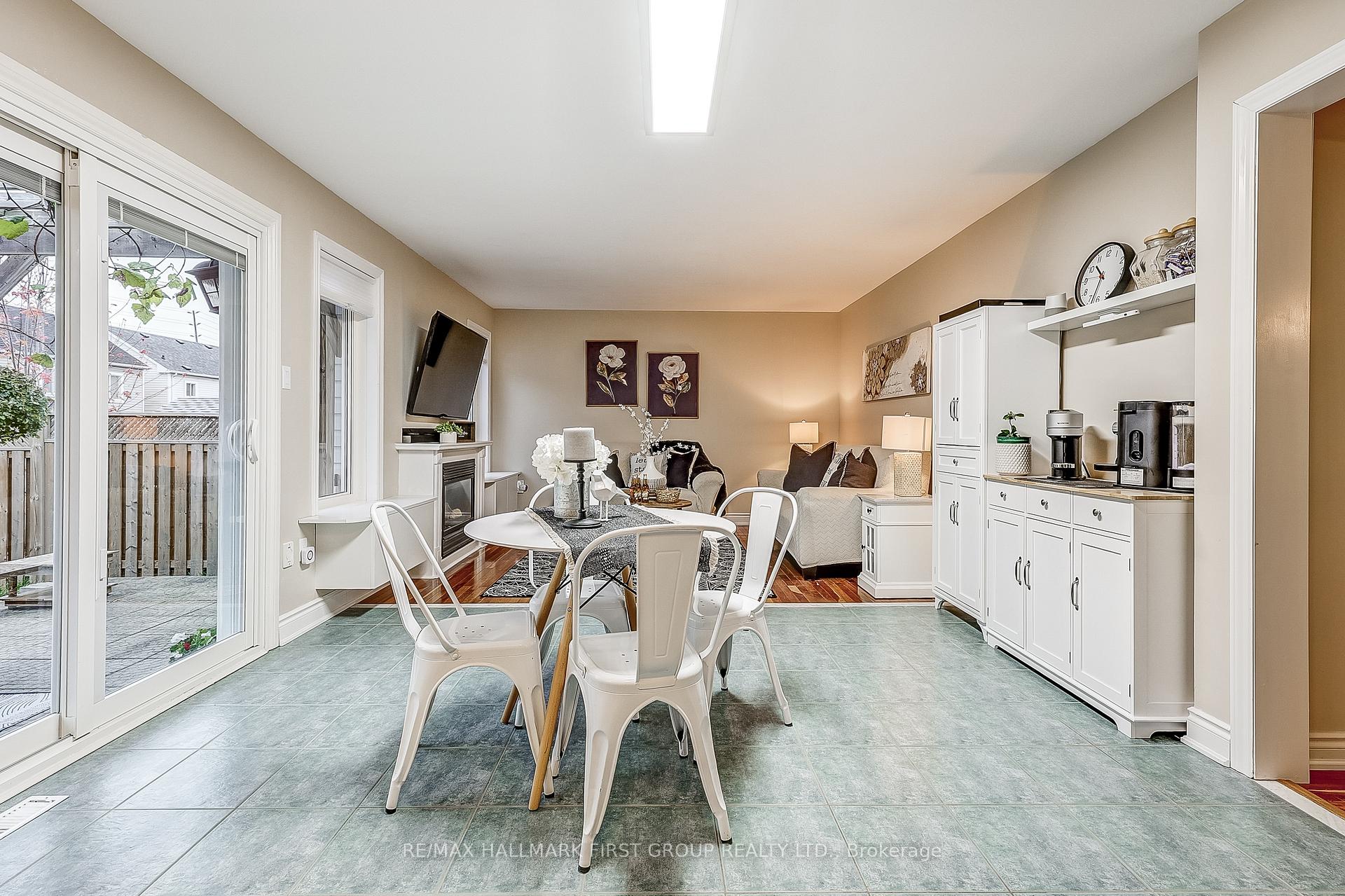 Photo 14 of 1429 Lyncroft Crescent, Oshawa, Taunton — HOMEH
