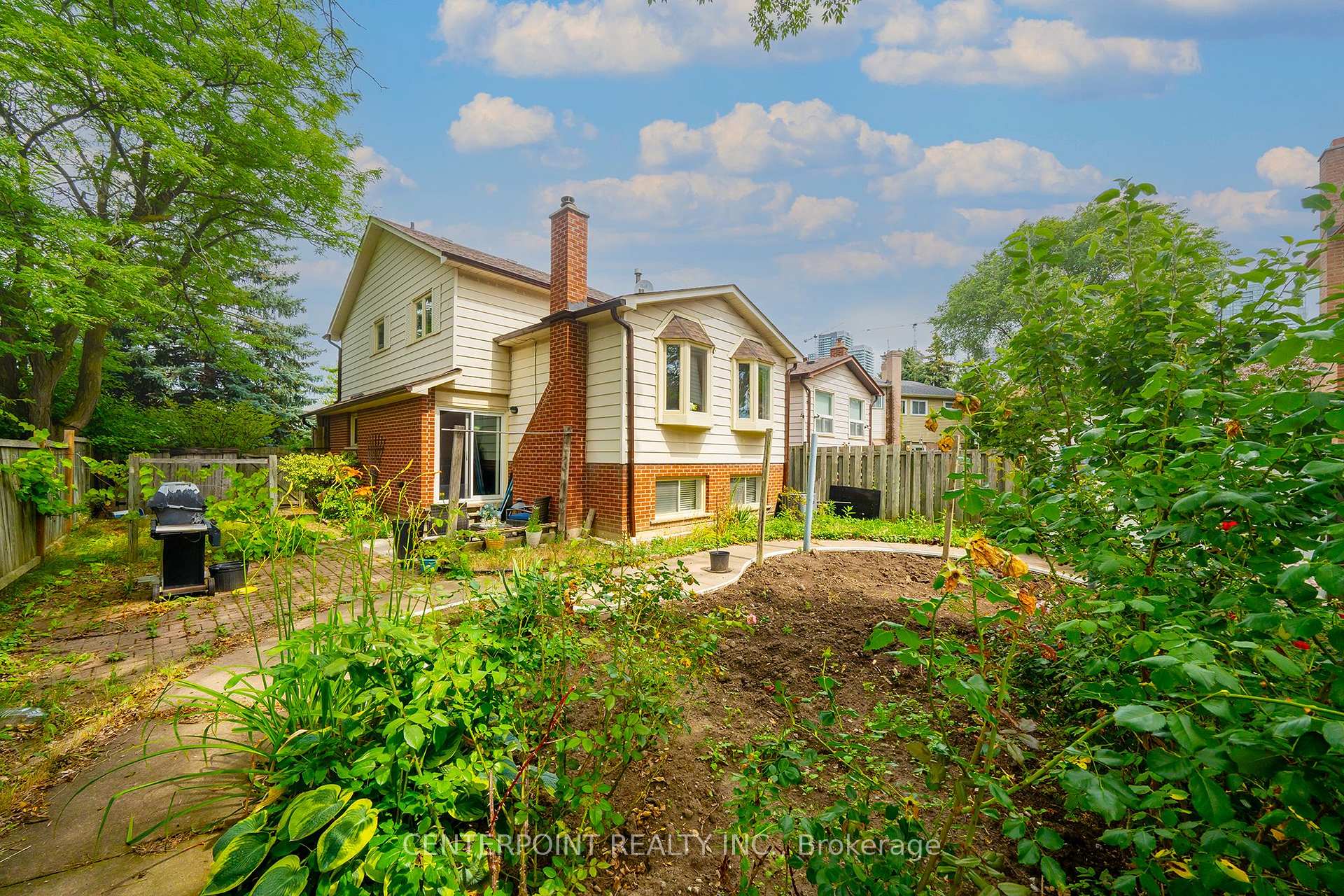 Photo 2 of 4142 Tea Garden Circle, Mississauga, Creditview — HOMEH