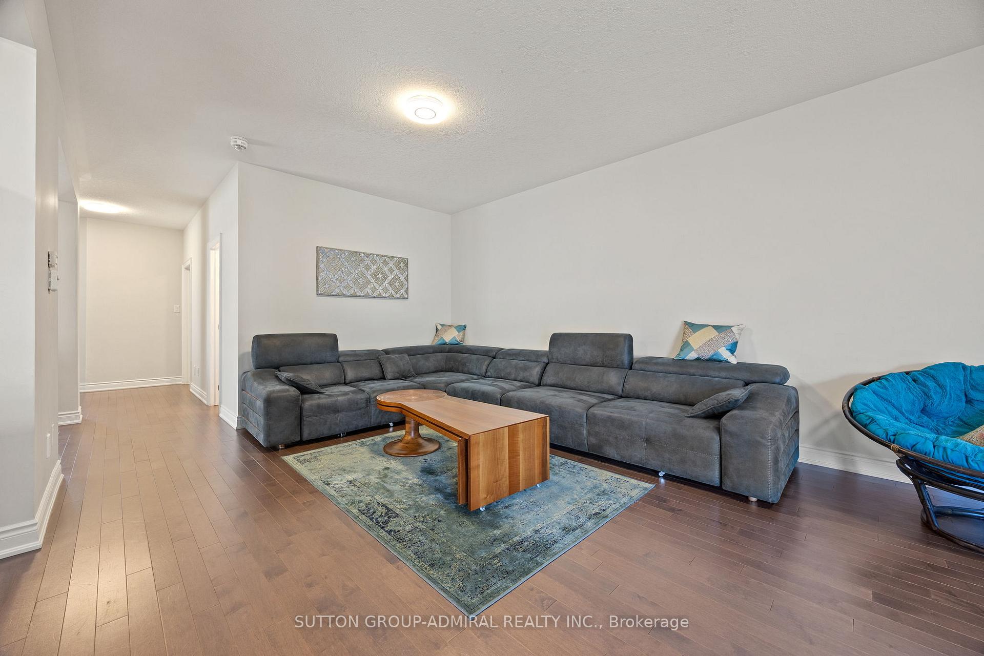 Photo 10 of 20 Jones Street, New Tecumseth, Alliston — HOMEH