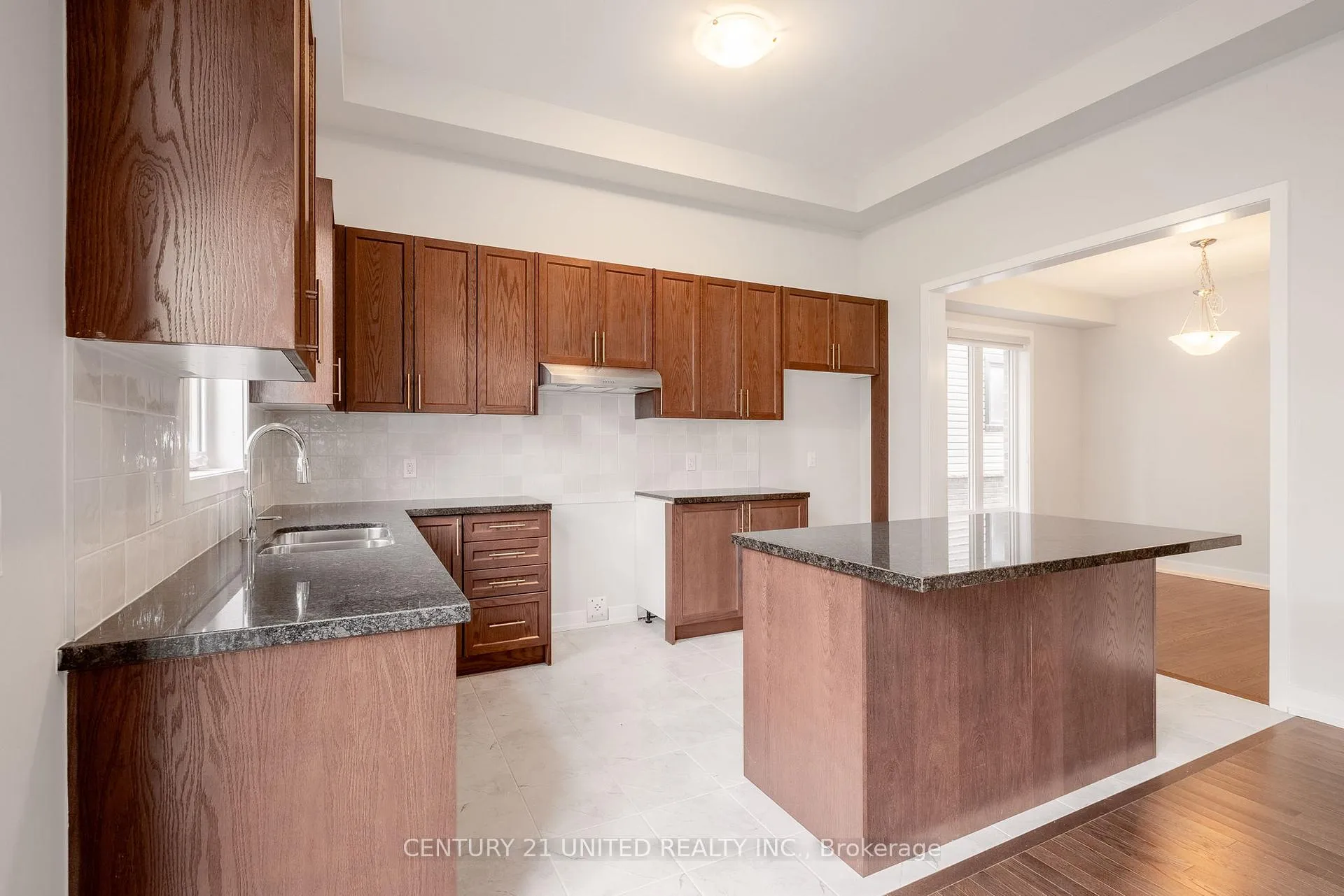 Photo 16 of 1040 Suddard Avenue, Oshawa, Kedron — HOMEH