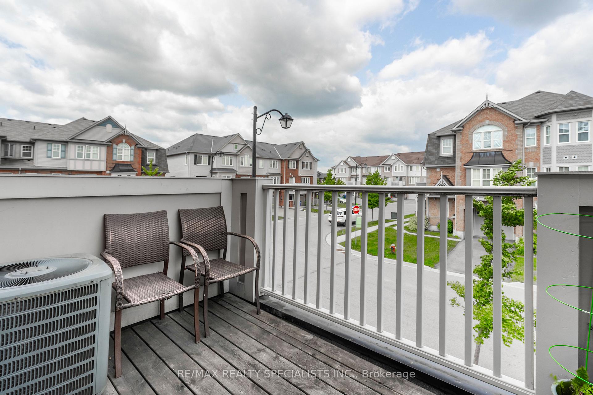 Photo 6 of 912 Nadalin Heights, Milton, Willmott — HOMEH
