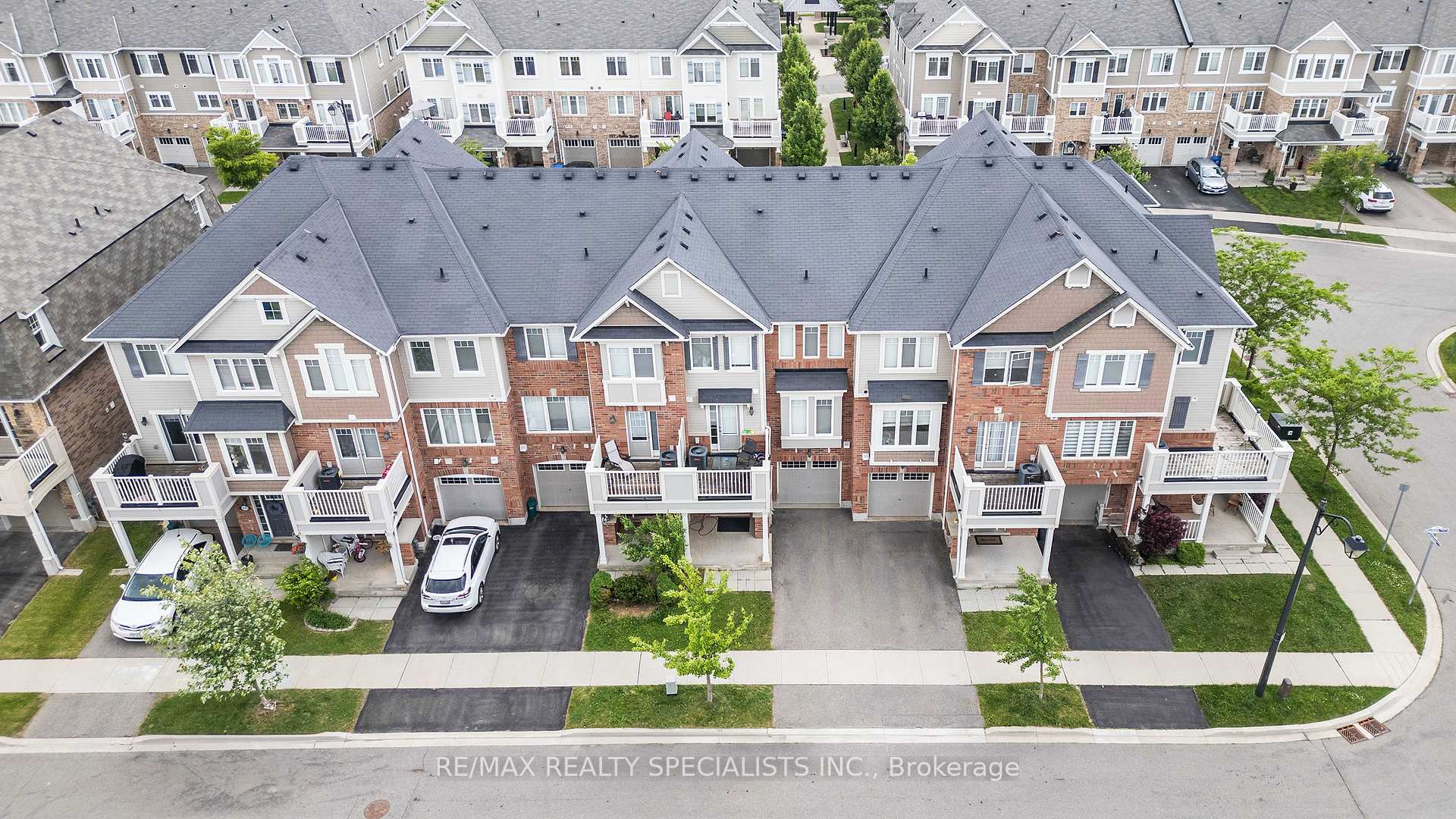Photo 13 of 912 Nadalin Heights, Milton, Willmott — HOMEH