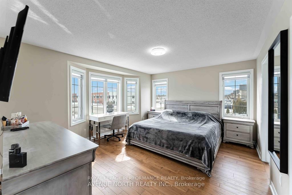 Photo 8 of 152 Eclipse Crescent, Ottawa, Notting Hill/Summerside — HOMEH