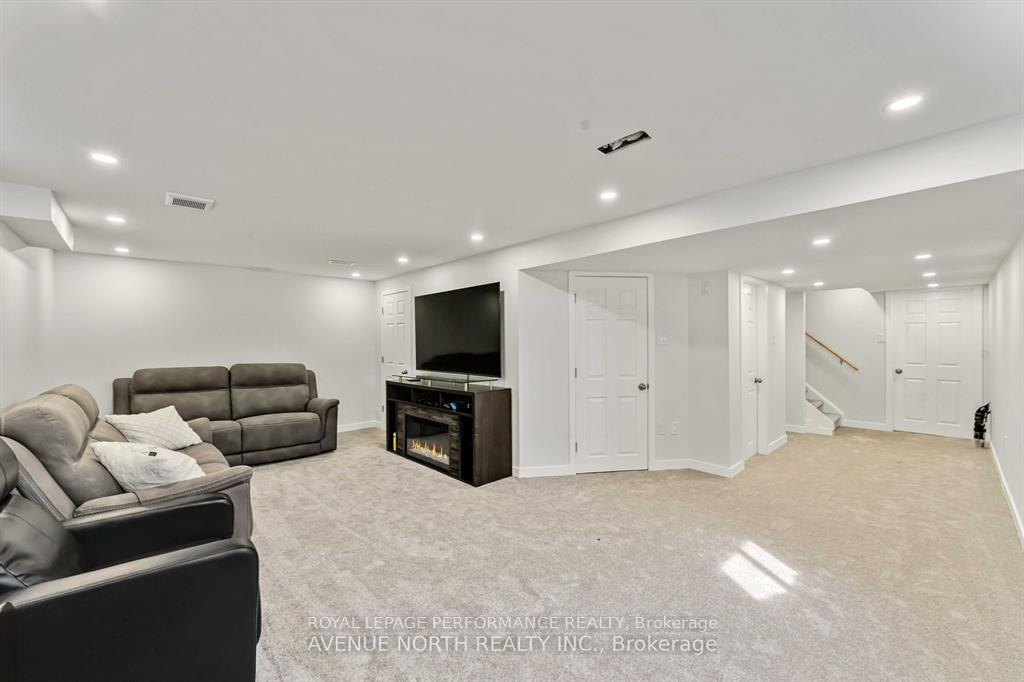 Photo 14 of 152 Eclipse Crescent, Ottawa, Notting Hill/Summerside — HOMEH