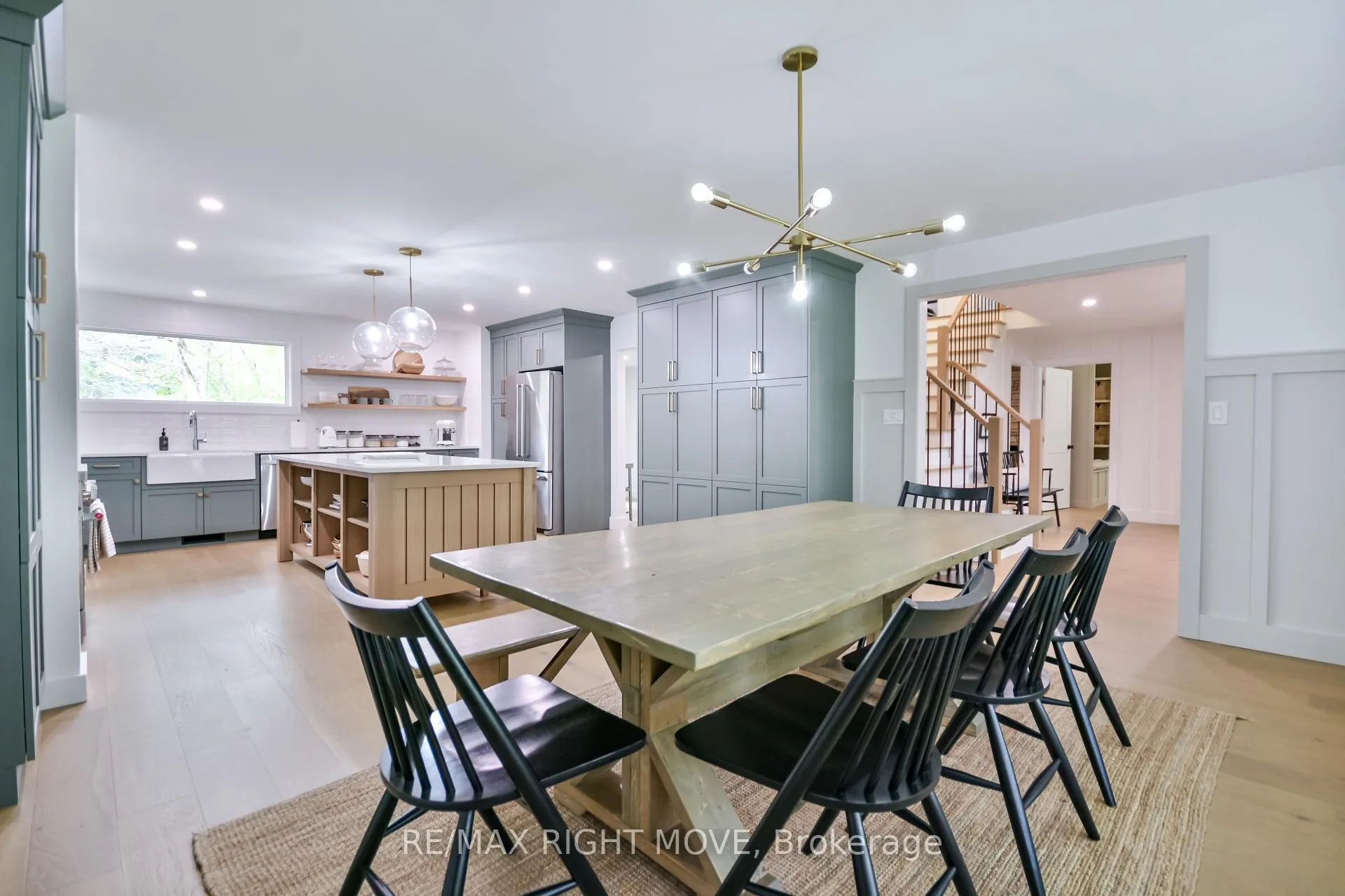 Photo 15 of 407 Bay Street, Orillia — HOMEH