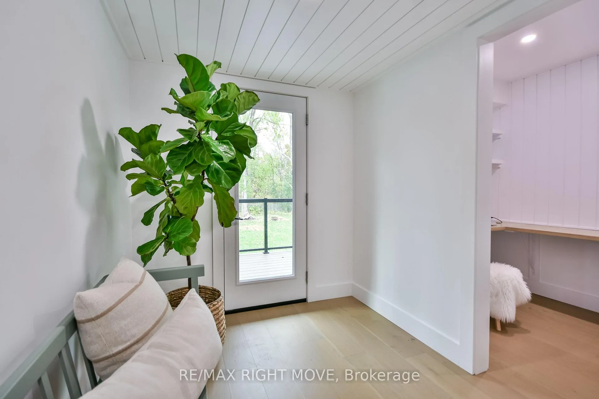 Photo 23 of 407 Bay Street, Orillia — HOMEH
