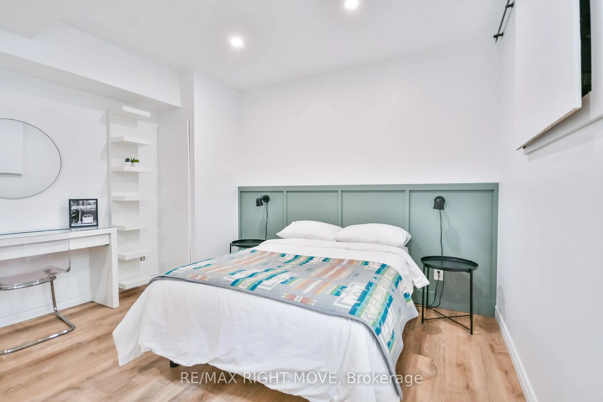 Photo 38 of 407 Bay Street, Orillia — HOMEH