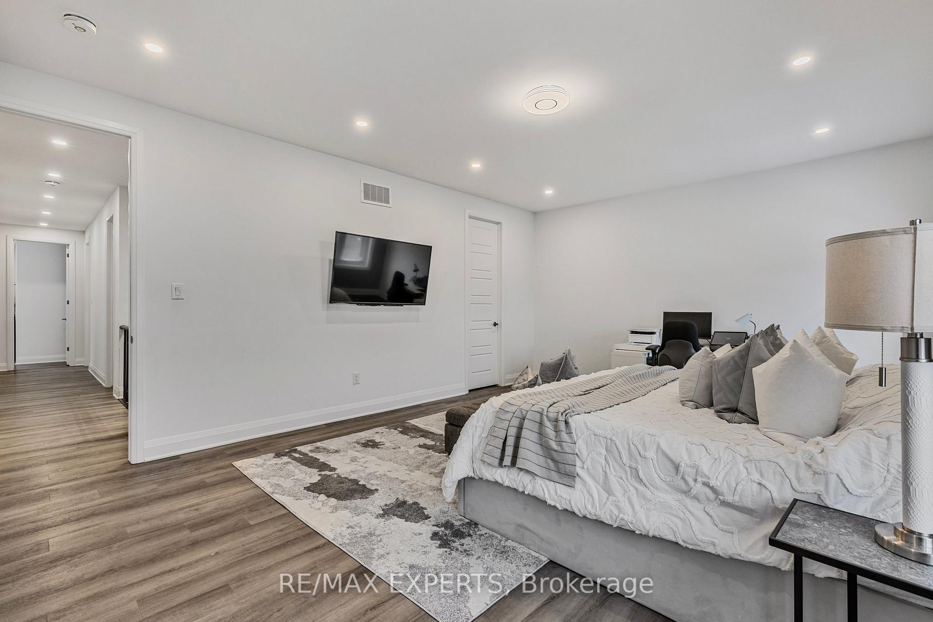 Photo 13 of 1411 Lobelia Cresent Crescent, Milton, Walker — HOMEH
