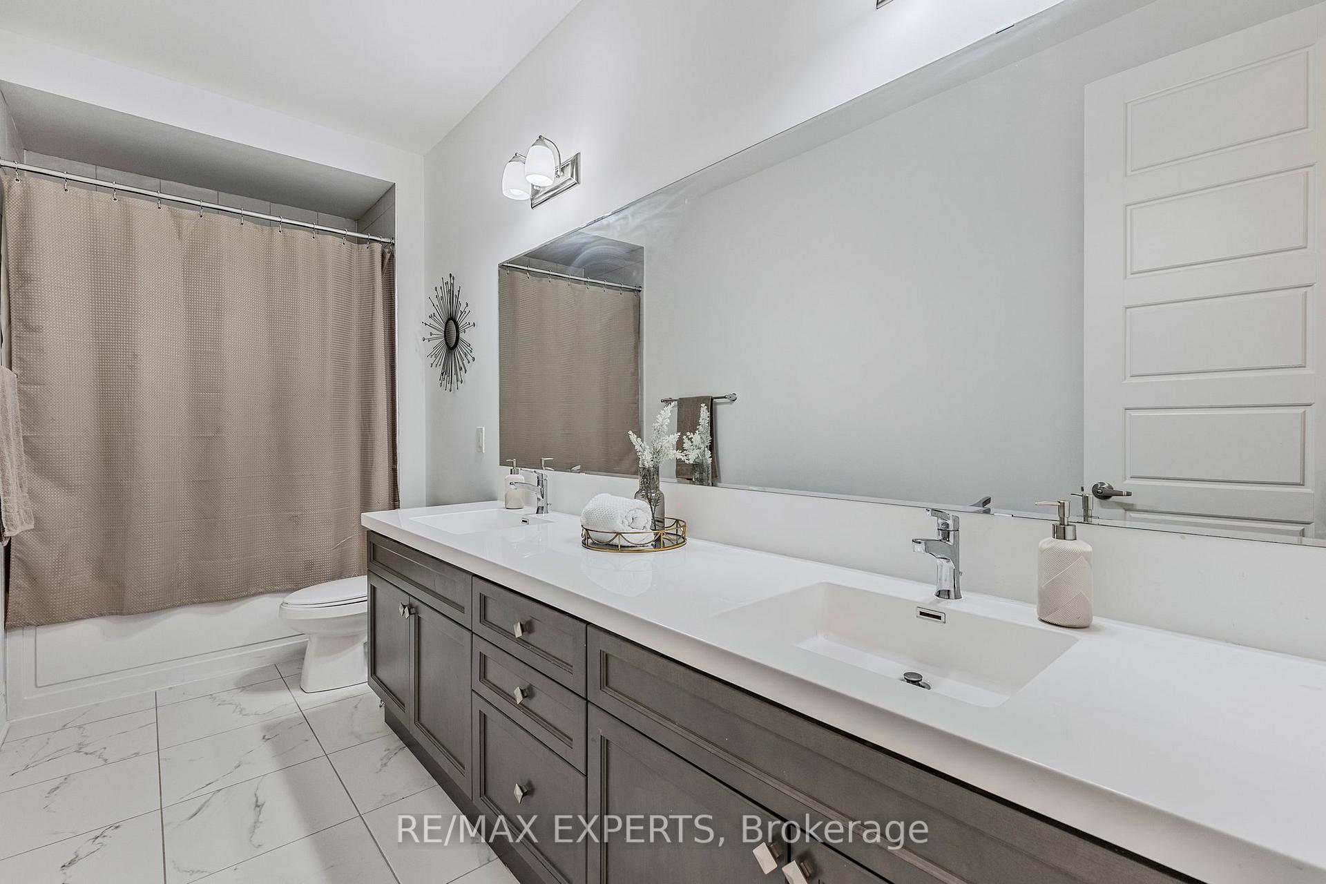 Photo 28 of 1411 Lobelia Cresent Crescent, Milton, Walker — HOMEH