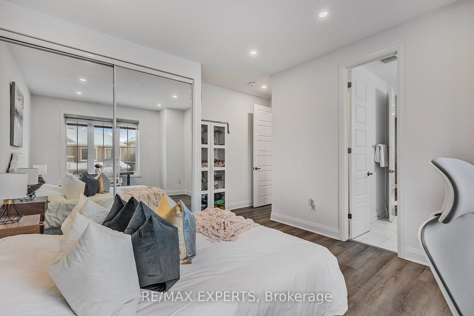 Photo 31 of 1411 Lobelia Cresent Crescent, Milton, Walker — HOMEH